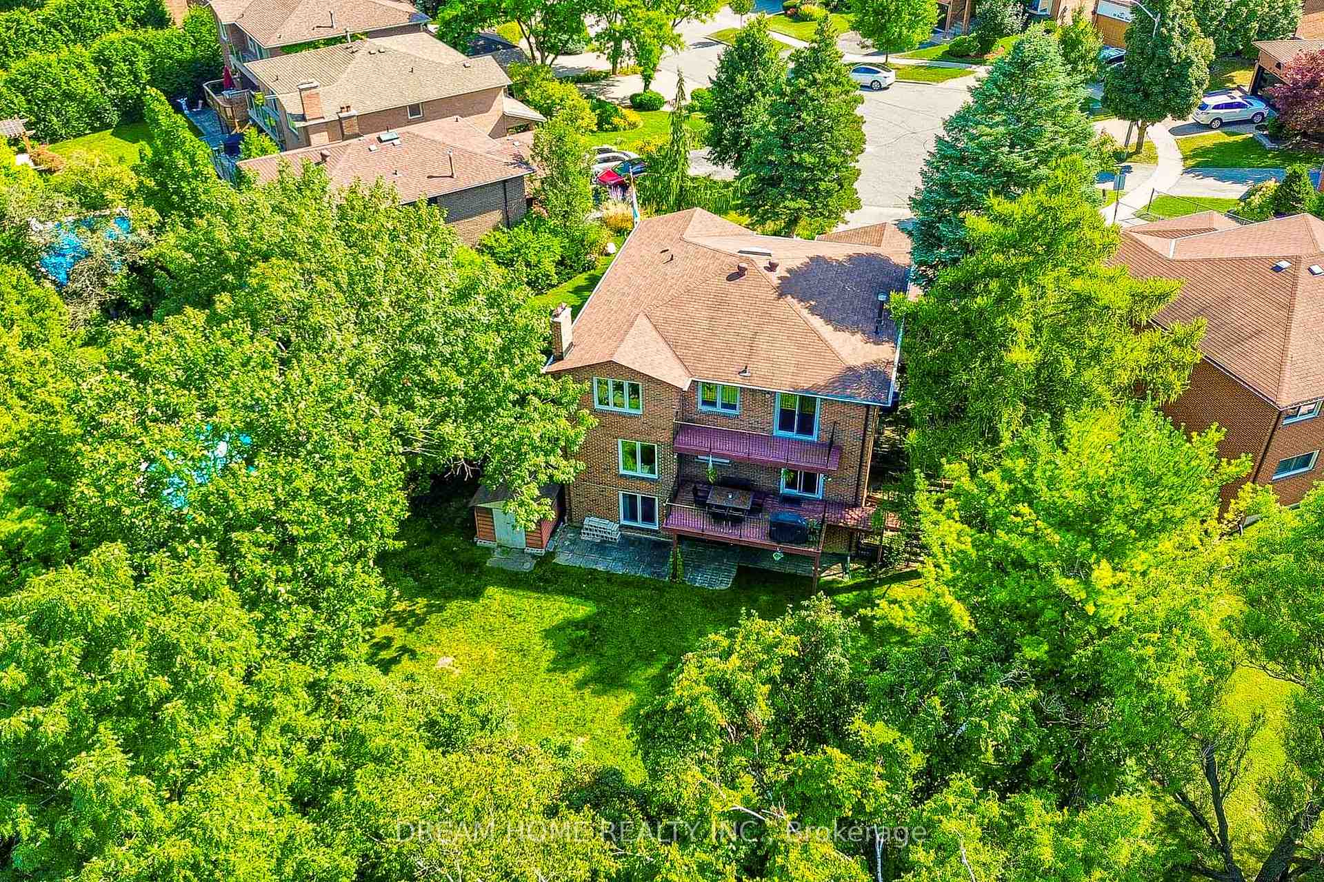 Photo 4 of 79 Lunau Lane, Markham, Aileen-Willowbrook — HOMEH