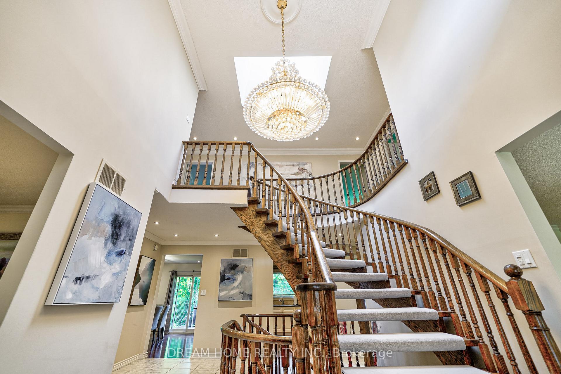 Photo 5 of 79 Lunau Lane, Markham, Aileen-Willowbrook — HOMEH