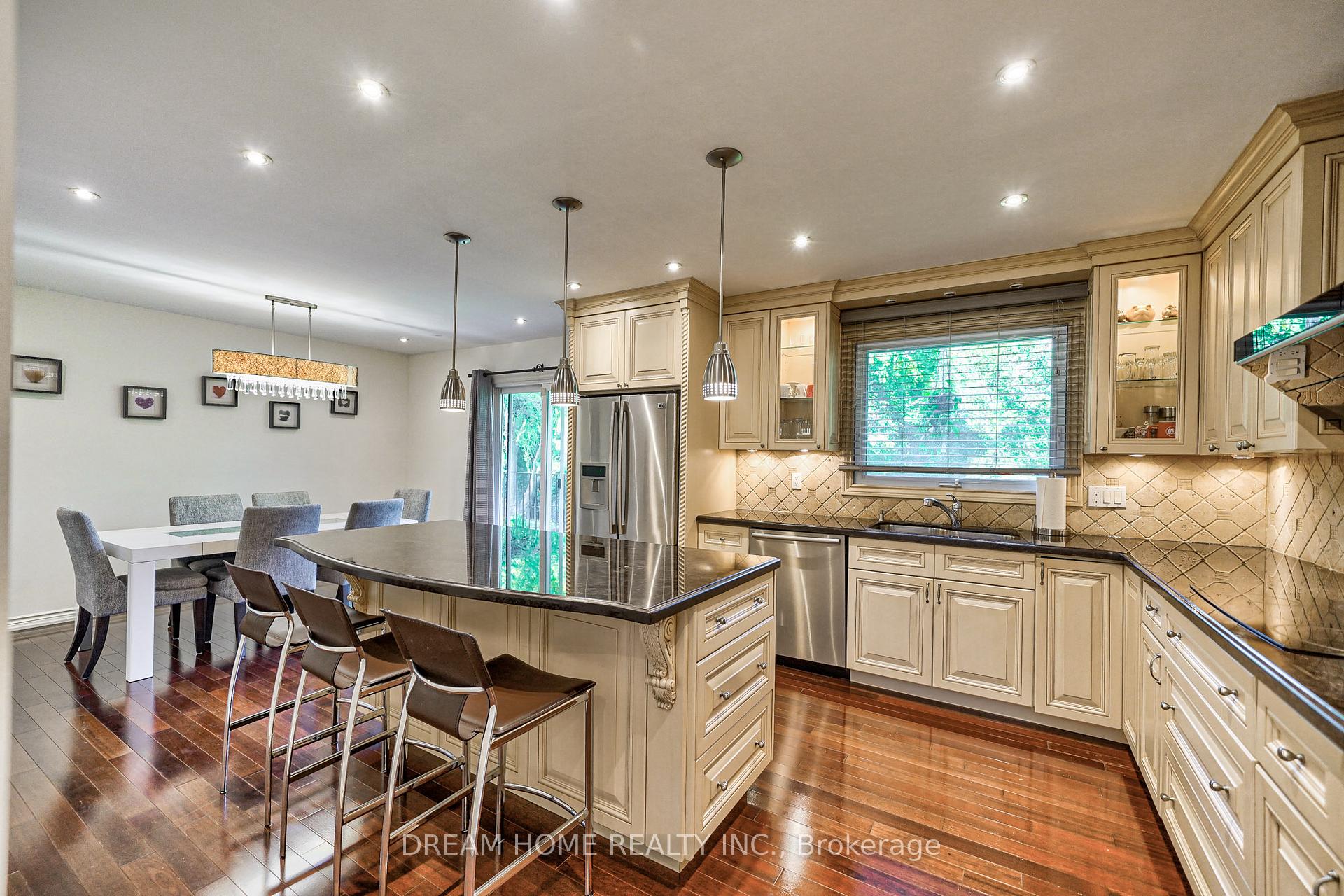 Photo 25 of 79 Lunau Lane, Markham, Aileen-Willowbrook — HOMEH