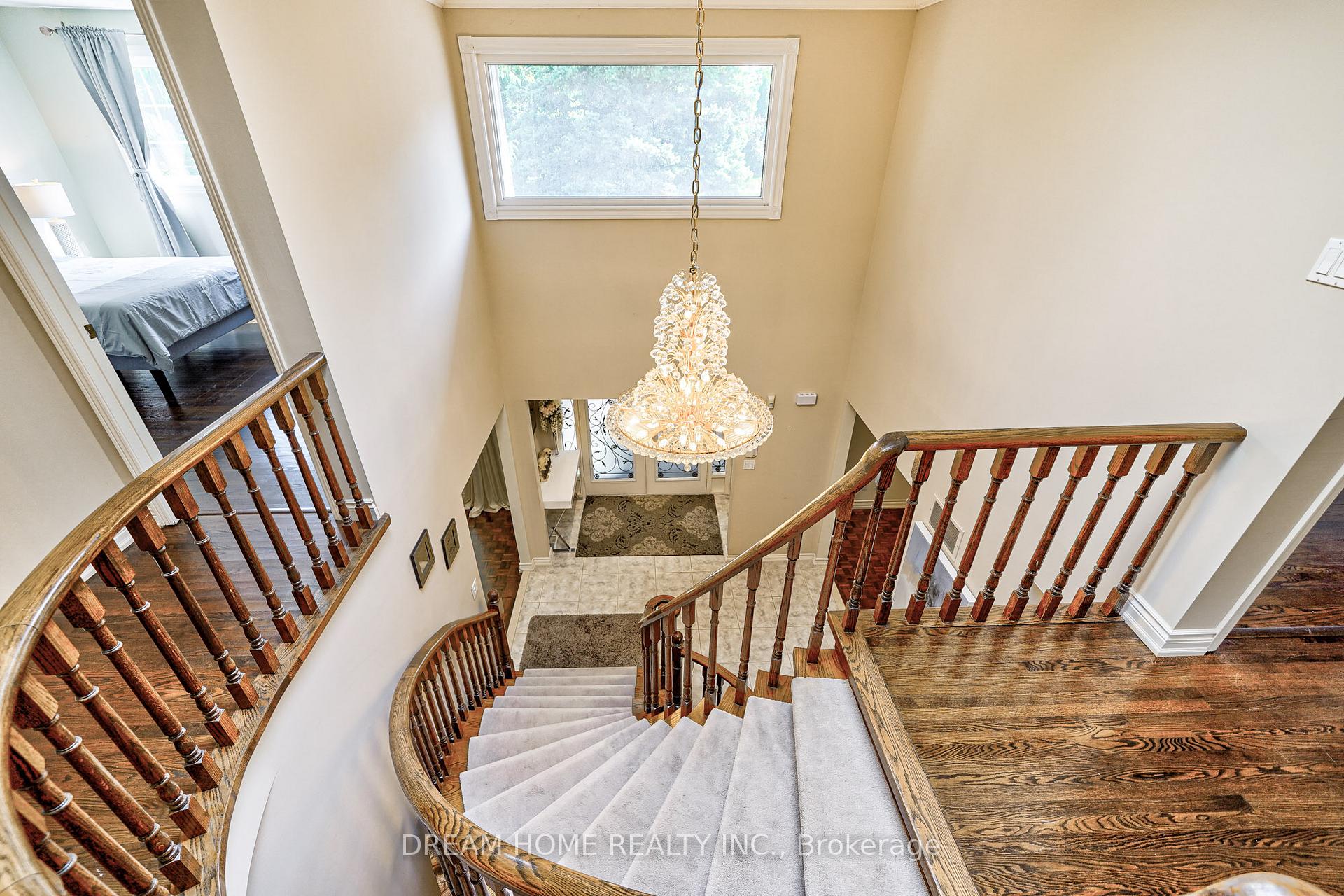 Photo 11 of 79 Lunau Lane, Markham, Aileen-Willowbrook — HOMEH
