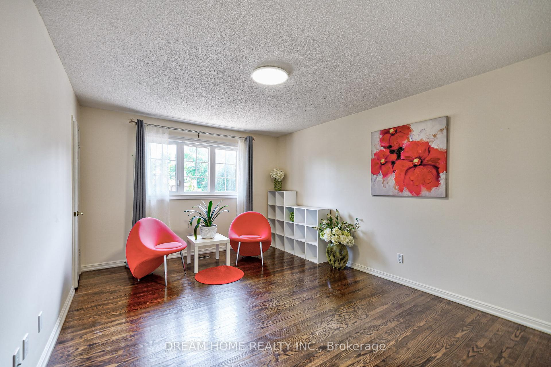 Photo 19 of 79 Lunau Lane, Markham, Aileen-Willowbrook — HOMEH