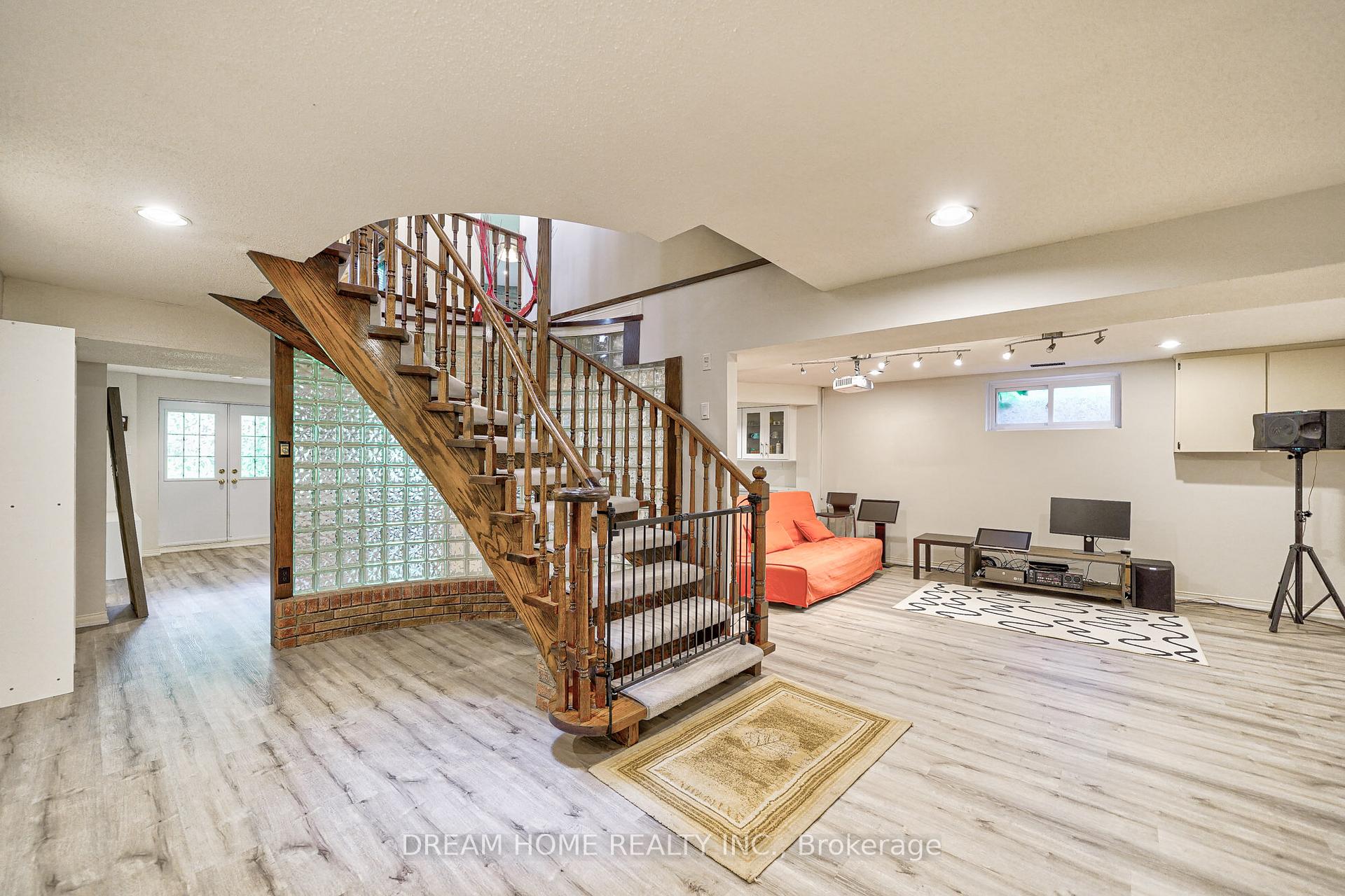Photo 26 of 79 Lunau Lane, Markham, Aileen-Willowbrook — HOMEH