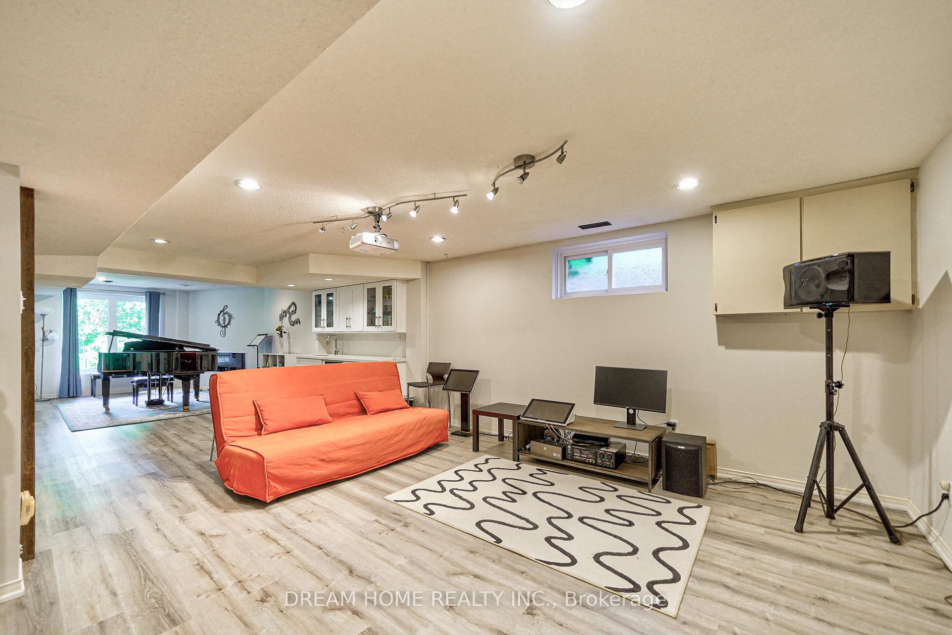 Photo 22 of 79 Lunau Lane, Markham, Aileen-Willowbrook — HOMEH