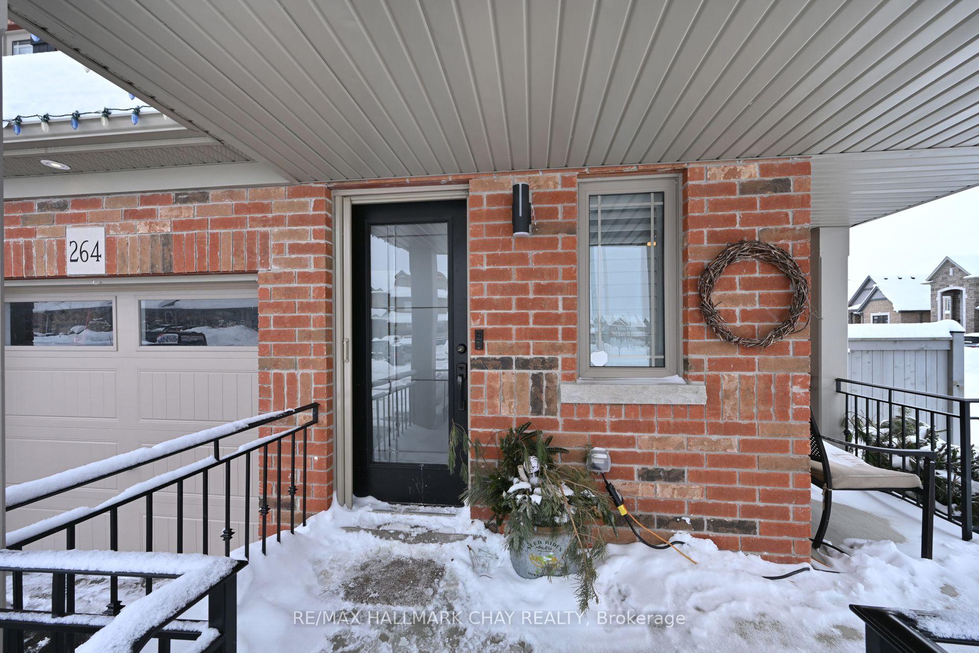 Photo 3 of 264 Hutchinson Drive, New Tecumseth, Alliston — HOMEH