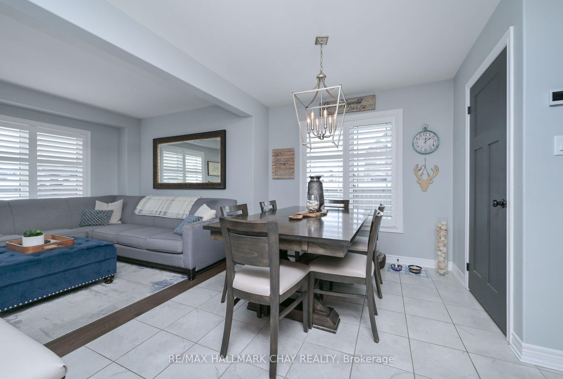 Photo 8 of 264 Hutchinson Drive, New Tecumseth, Alliston — HOMEH