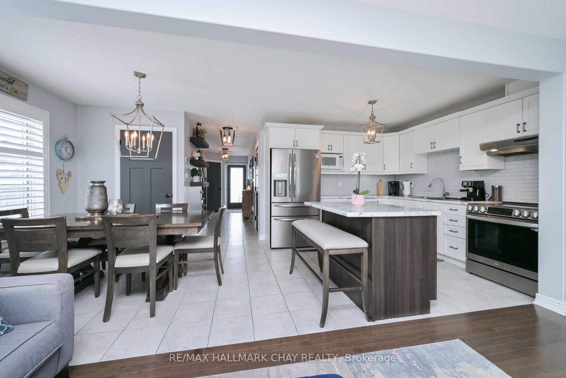 Photo 18 of 264 Hutchinson Drive, New Tecumseth, Alliston — HOMEH