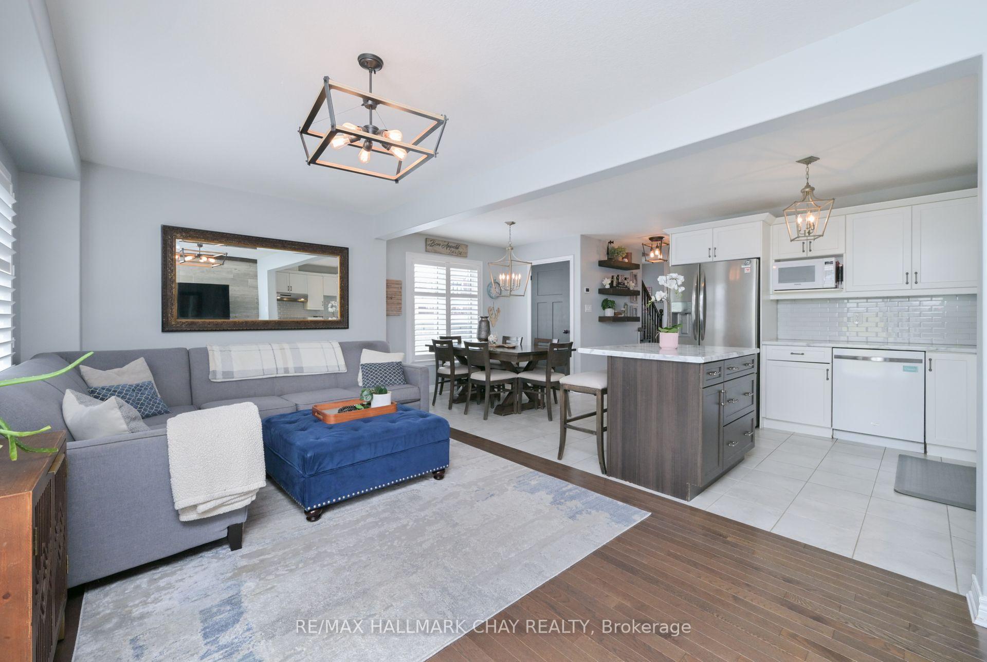 Photo 16 of 264 Hutchinson Drive, New Tecumseth, Alliston — HOMEH