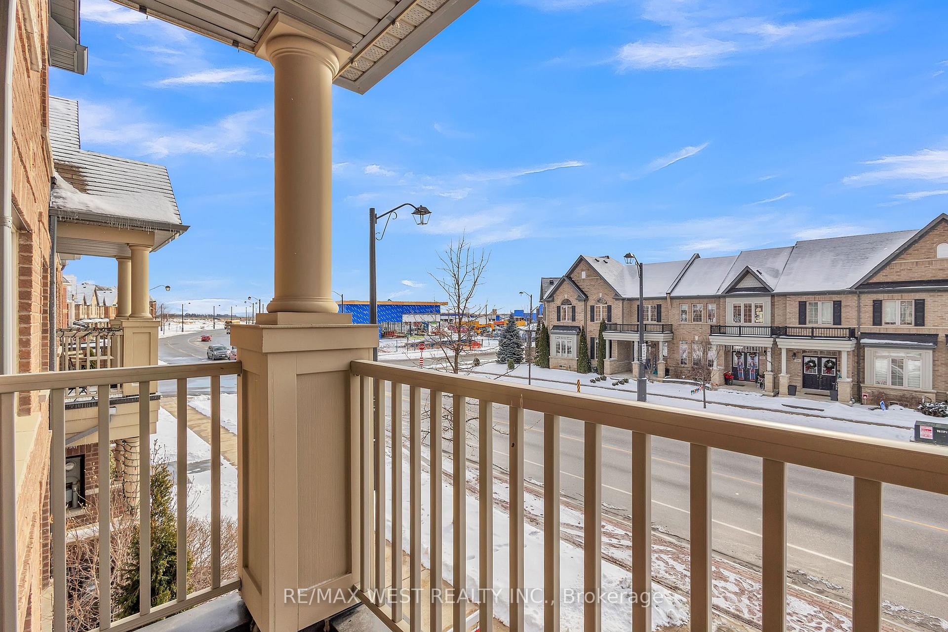 Photo 30 of 107 Barons Street E, Vaughan, Kleinburg — HOMEH
