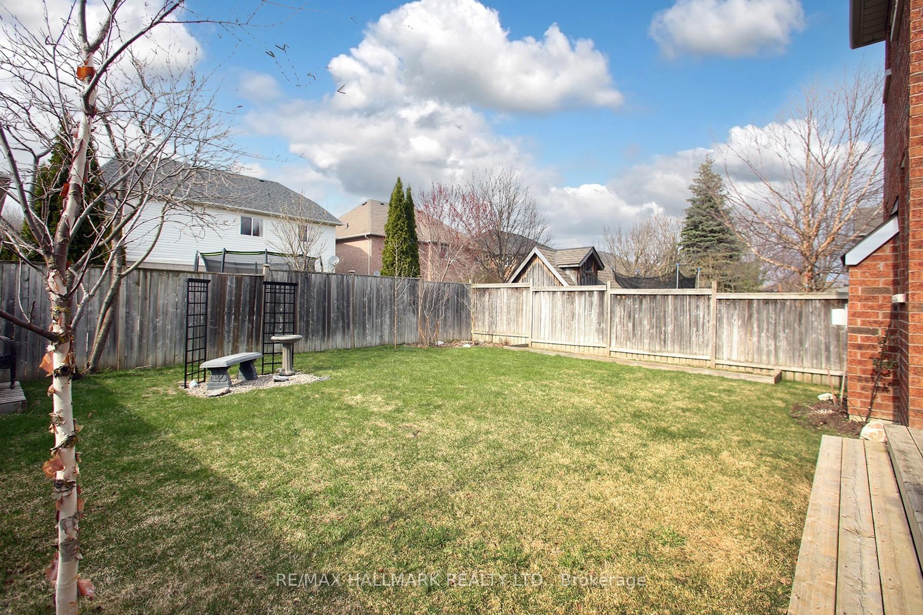 Photo 36 of 53 Russell Barton Lane, Uxbridge — HOMEH