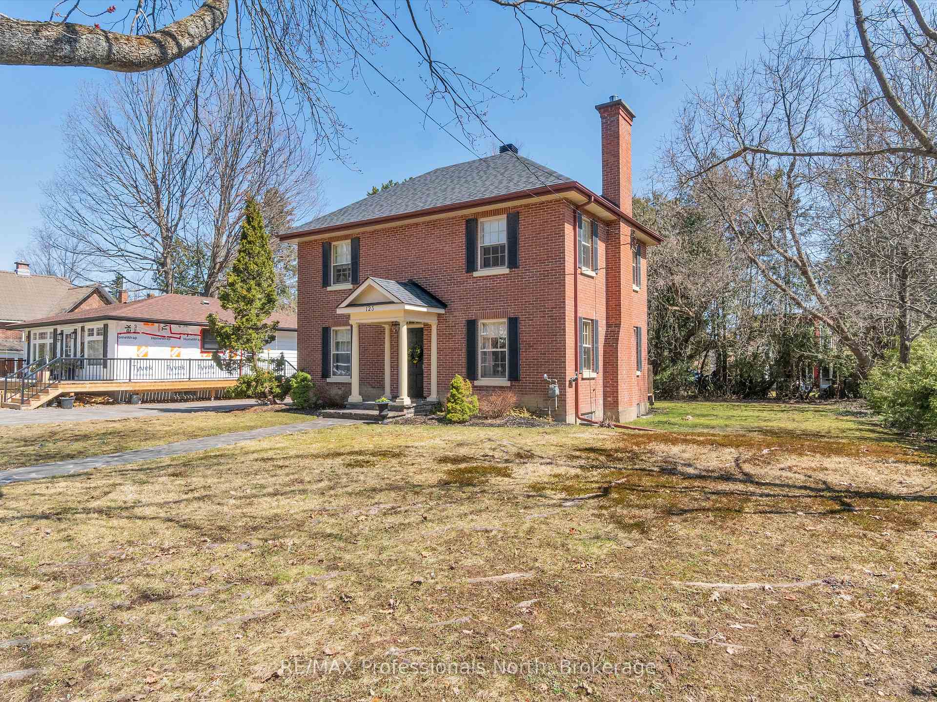 Photo 1 of 123 John Street, Bracebridge, Muskoka (N) — HOMEH