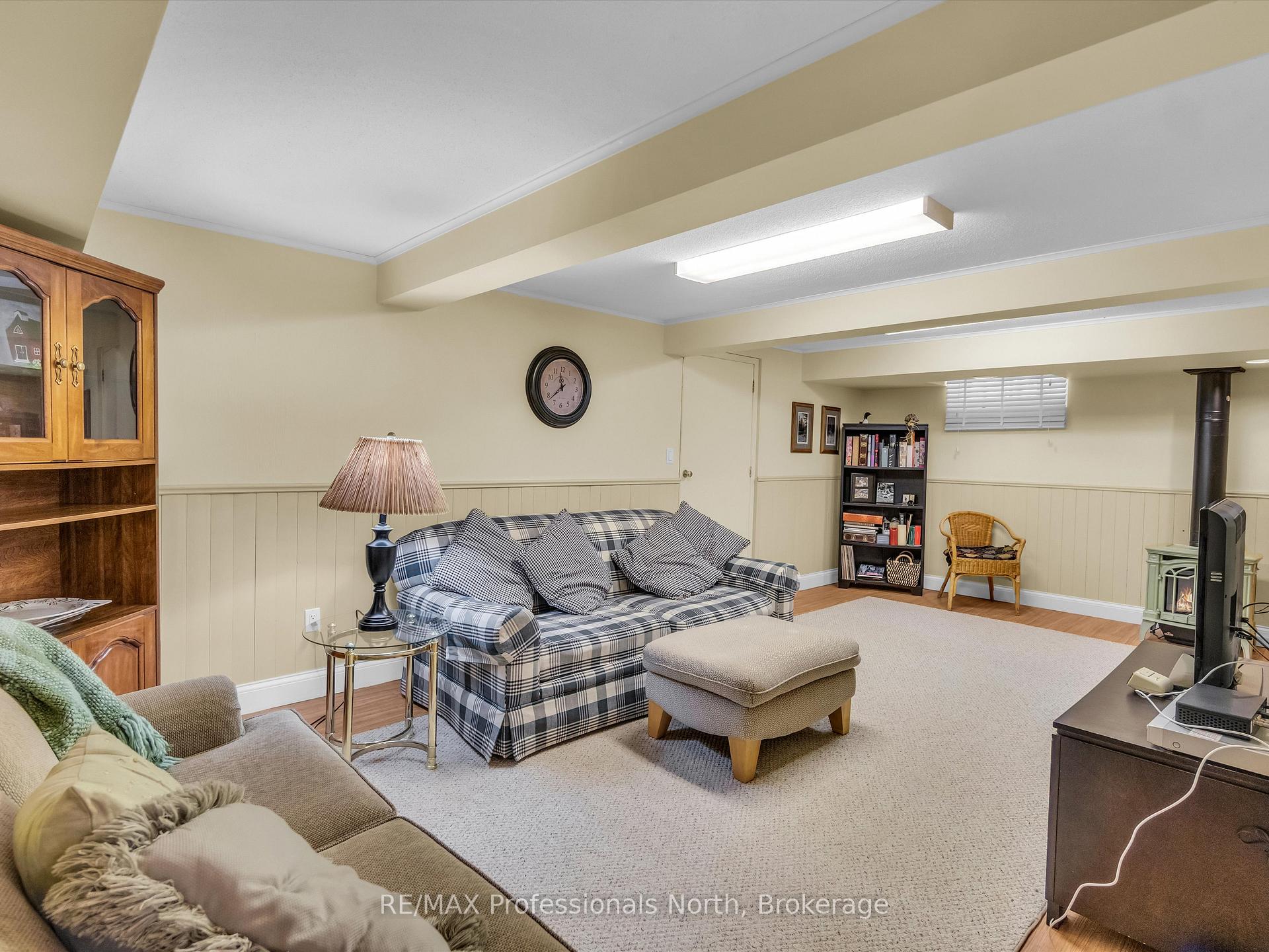 Photo 21 of 123 John Street, Bracebridge, Muskoka (N) — HOMEH