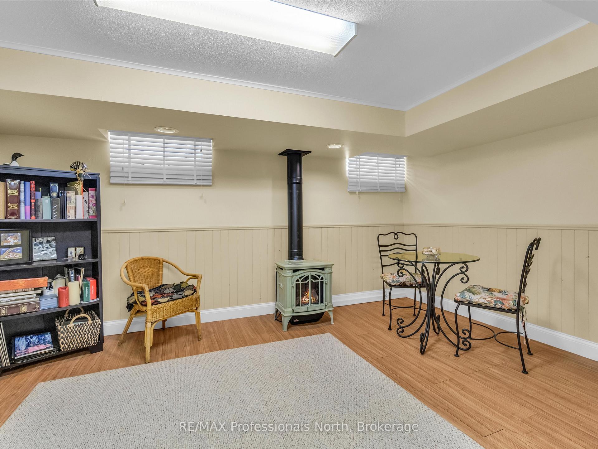 Photo 14 of 123 John Street, Bracebridge, Muskoka (N) — HOMEH