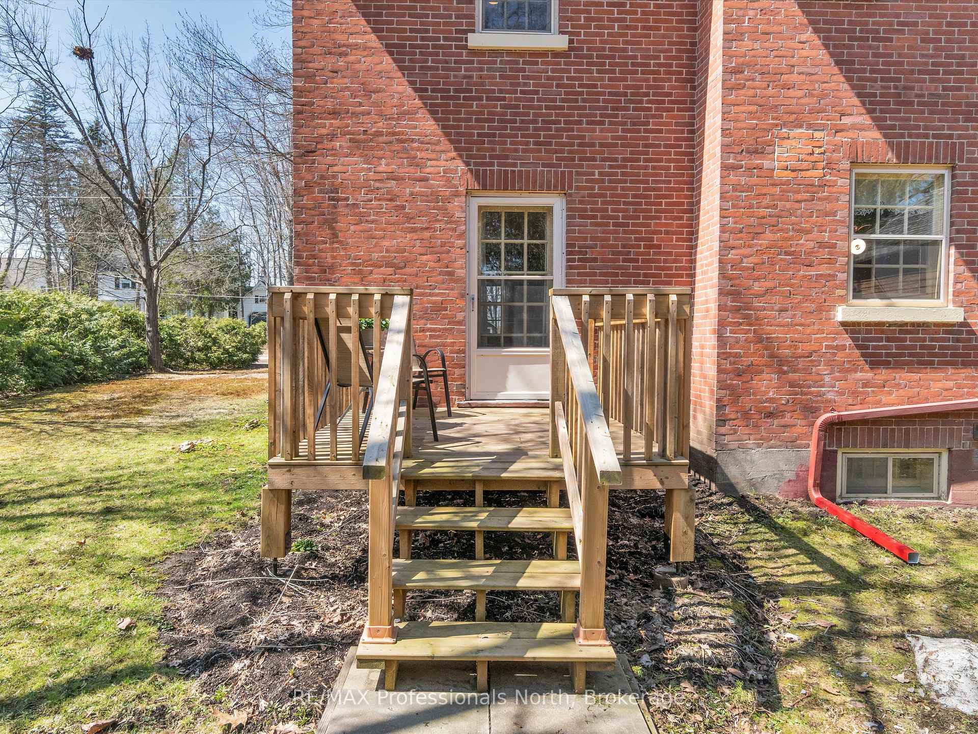 Photo 23 of 123 John Street, Bracebridge, Muskoka (N) — HOMEH