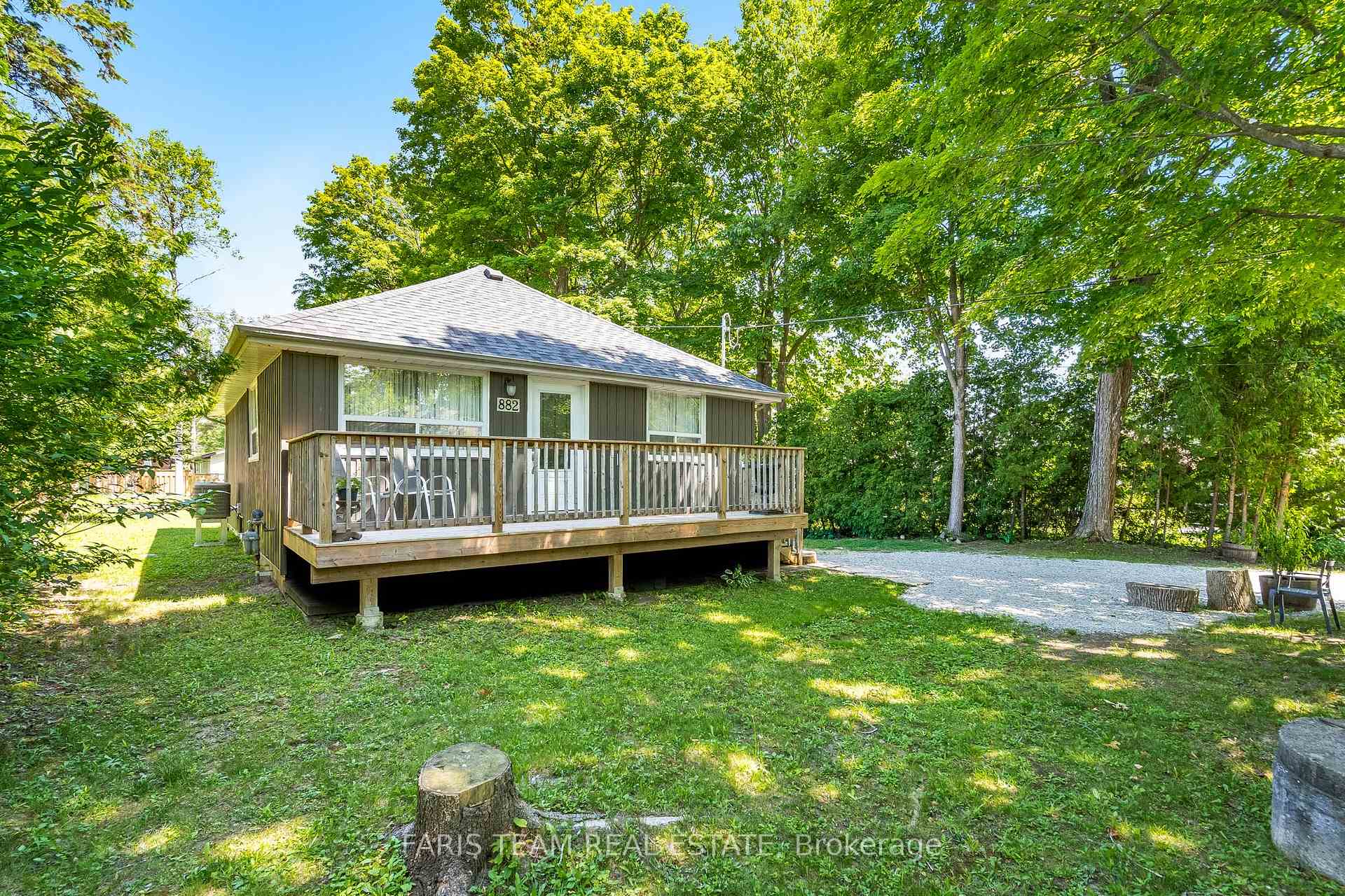Photo 3 of 882 Kennedy Road, Innisfil, Alcona — HOMEH