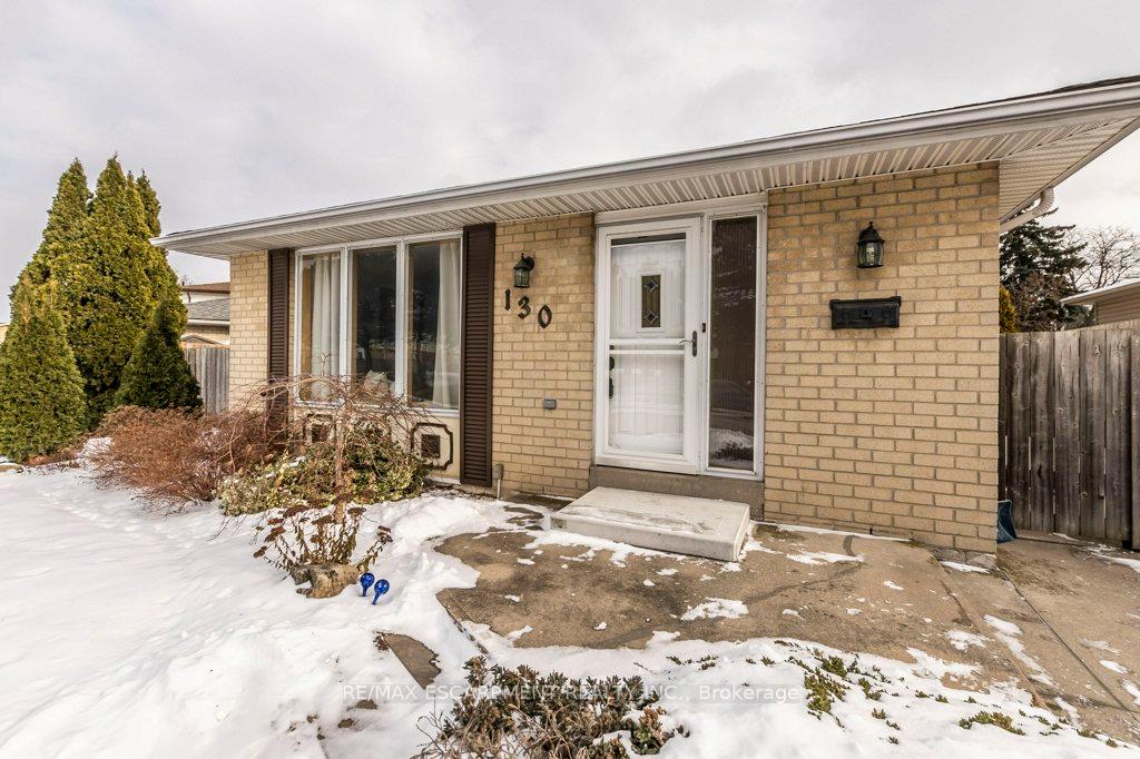 Photo 2 of 130 Queen Victoria Drive, Hamilton, Quinndale — HOMEH