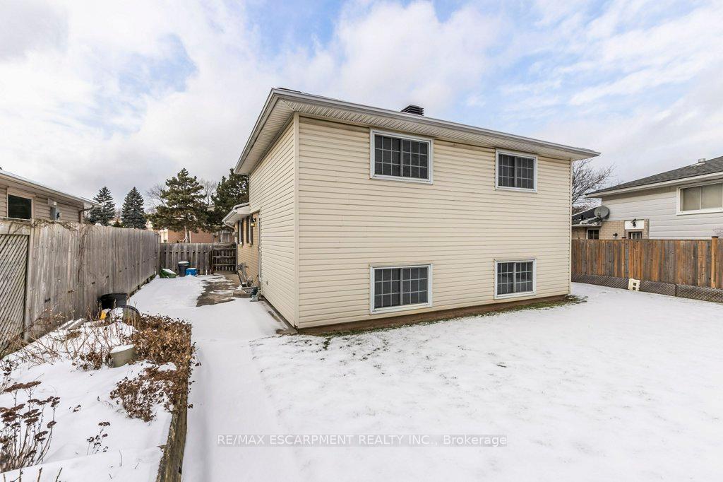 Photo 22 of 130 Queen Victoria Drive, Hamilton, Quinndale — HOMEH