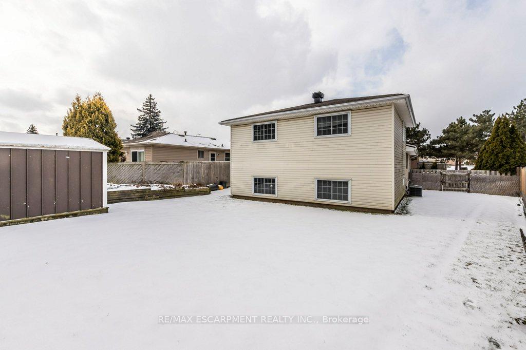 Photo 33 of 130 Queen Victoria Drive, Hamilton, Quinndale — HOMEH
