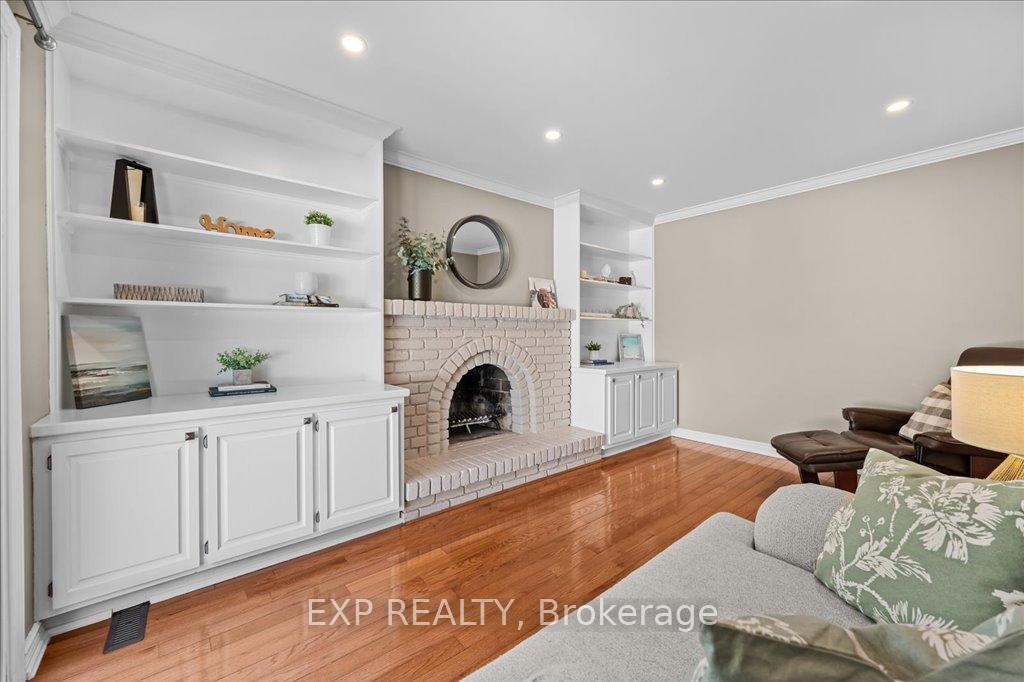 Photo 9 of 27 Parkway Place, Hamilton, Dundas — HOMEH