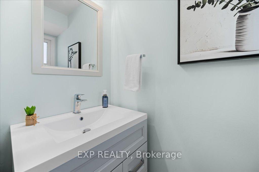Photo 15 of 27 Parkway Place, Hamilton, Dundas — HOMEH