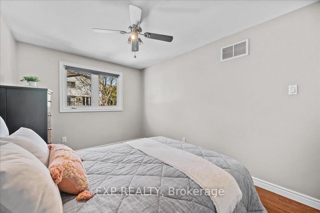 Photo 31 of 27 Parkway Place, Hamilton, Dundas — HOMEH