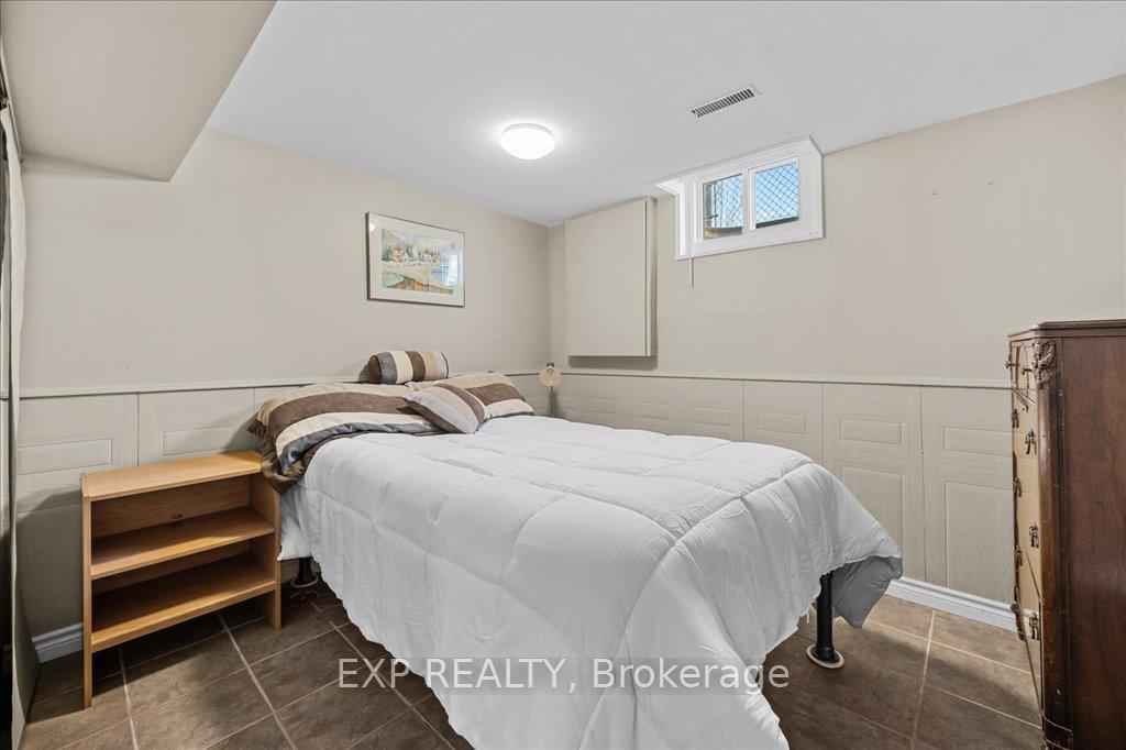 Photo 26 of 27 Parkway Place, Hamilton, Dundas — HOMEH