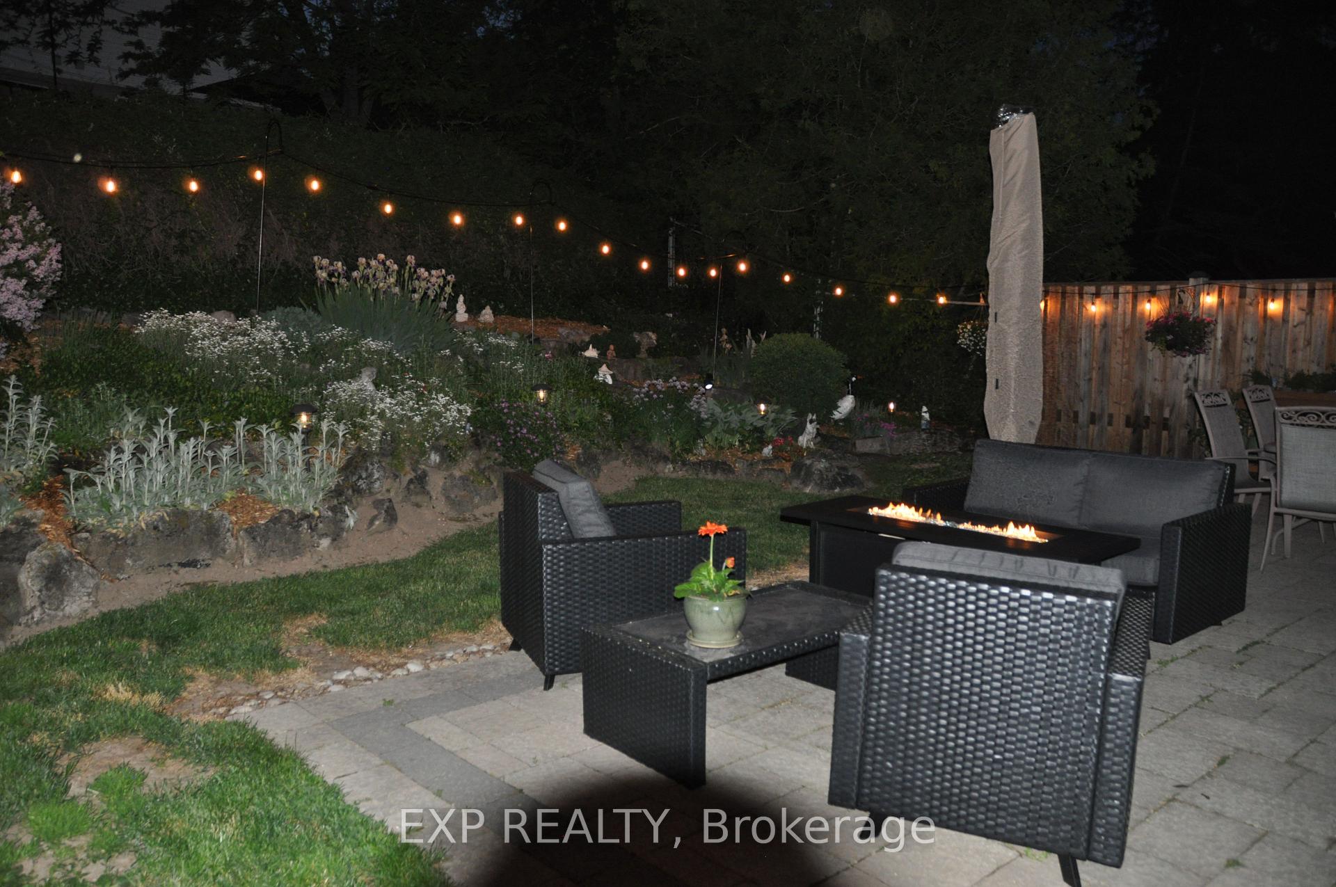 Photo 44 of 27 Parkway Place, Hamilton, Dundas — HOMEH