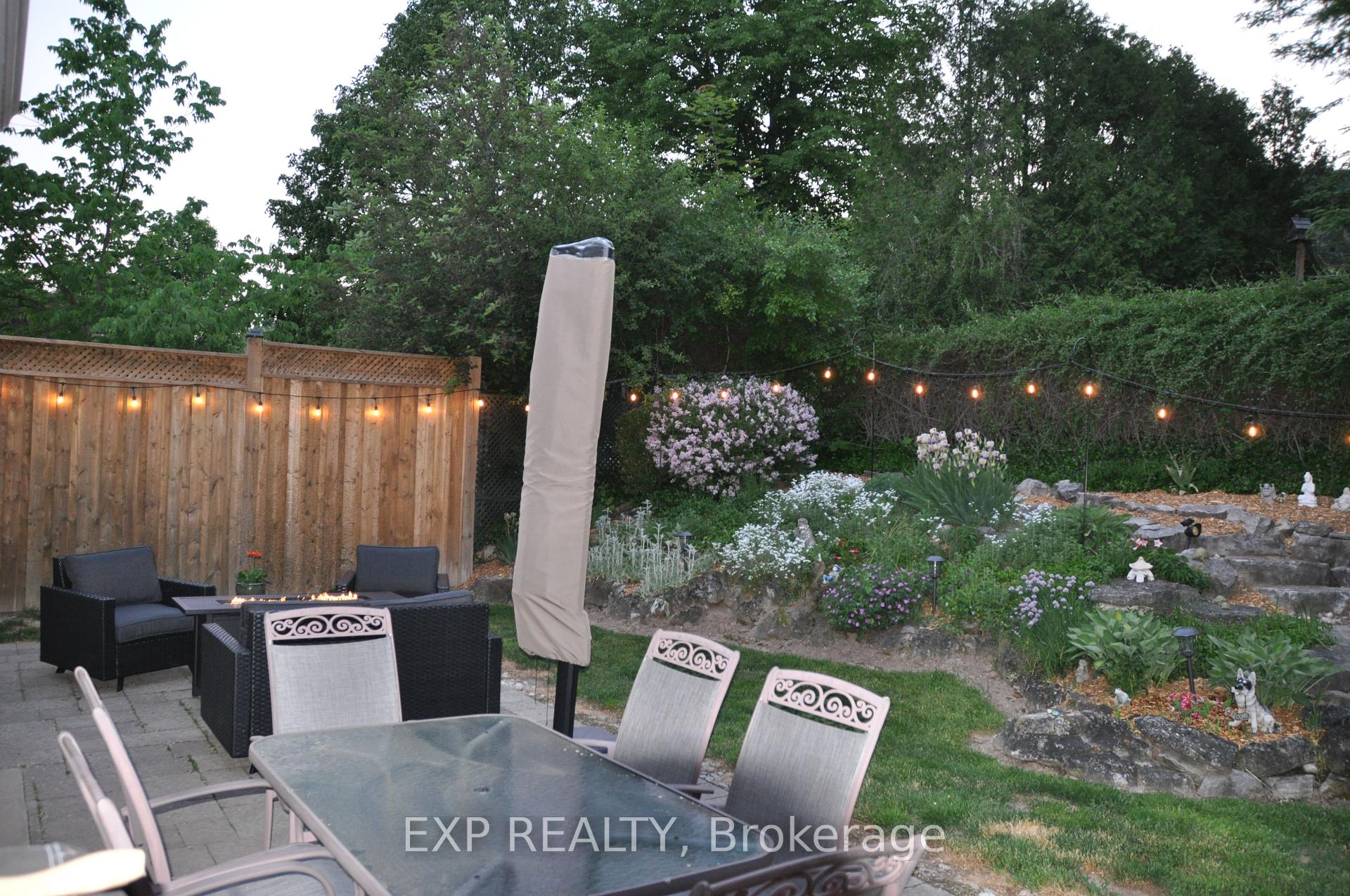 Photo 46 of 27 Parkway Place, Hamilton, Dundas — HOMEH
