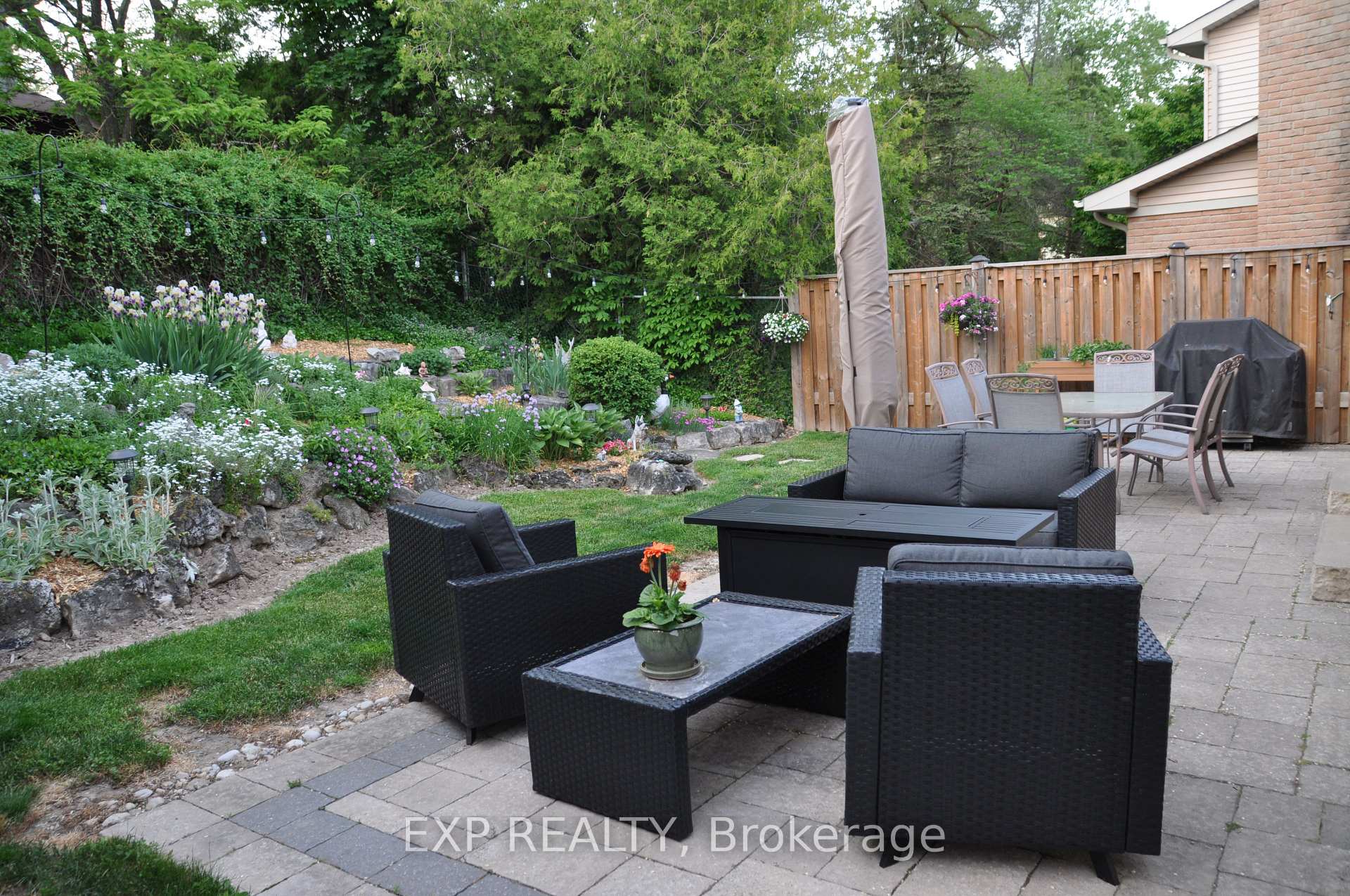 Photo 50 of 27 Parkway Place, Hamilton, Dundas — HOMEH