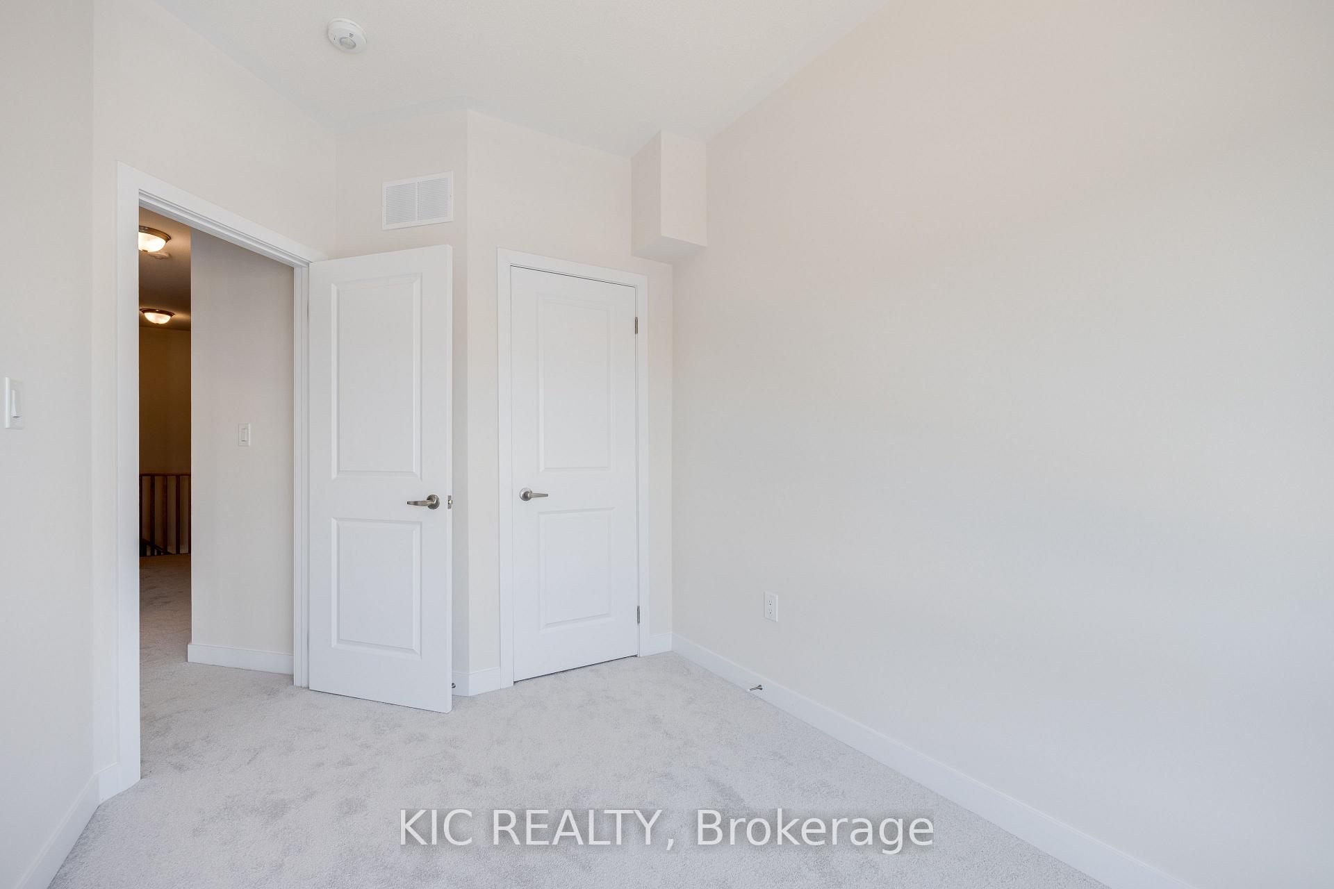 Photo 26 of 56 Dandara Gate, Vaughan, Steeles West Industrial — HOMEH