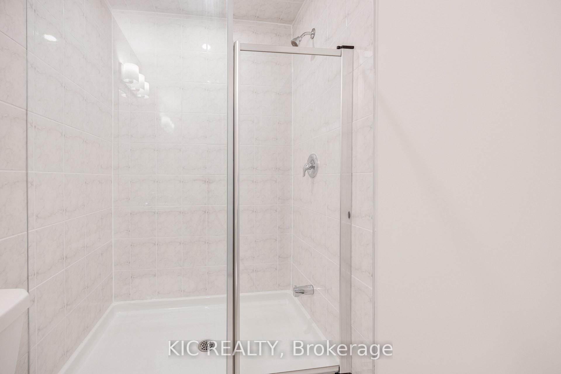 Photo 28 of 56 Dandara Gate, Vaughan, Steeles West Industrial — HOMEH