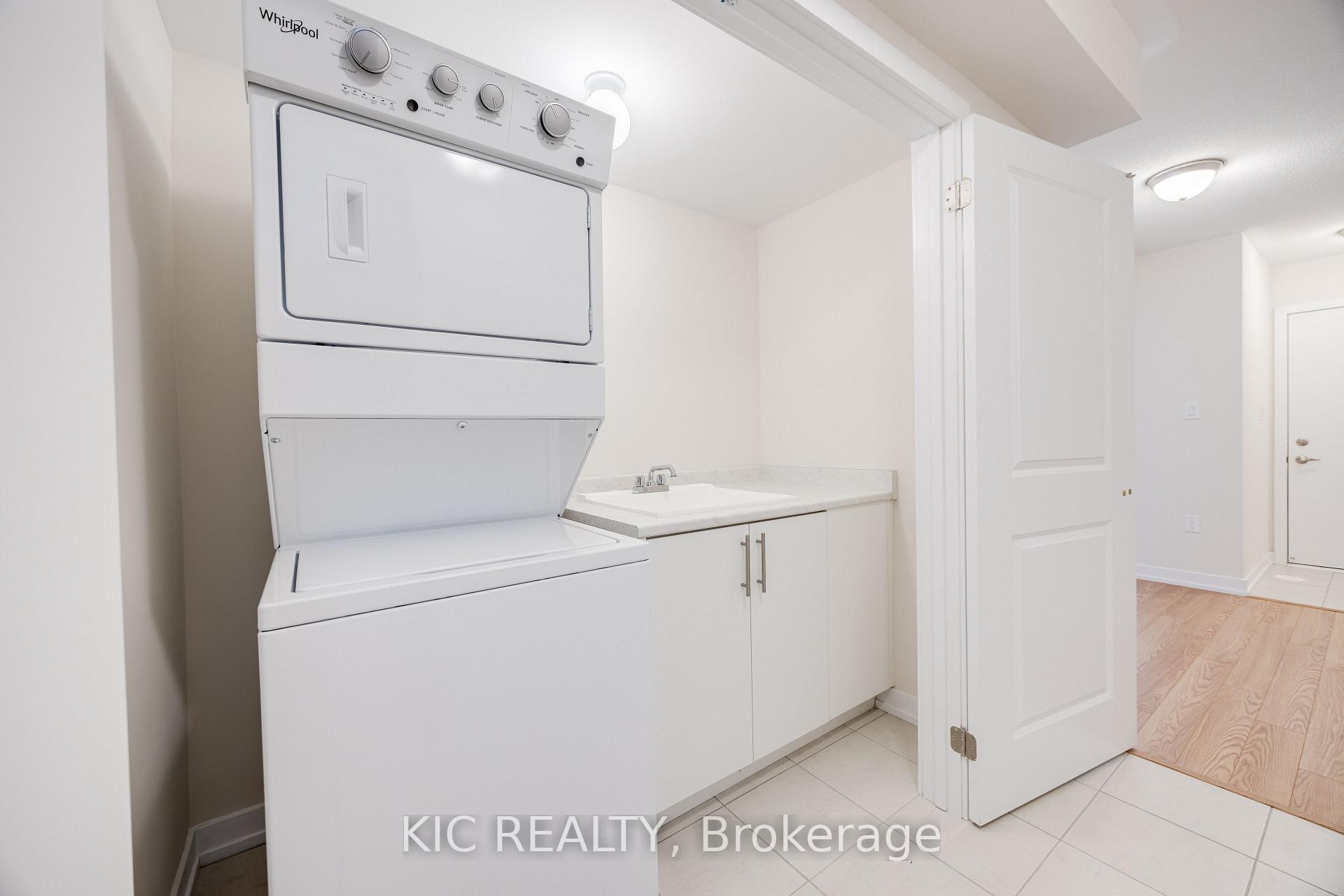 Photo 17 of 56 Dandara Gate, Vaughan, Steeles West Industrial — HOMEH