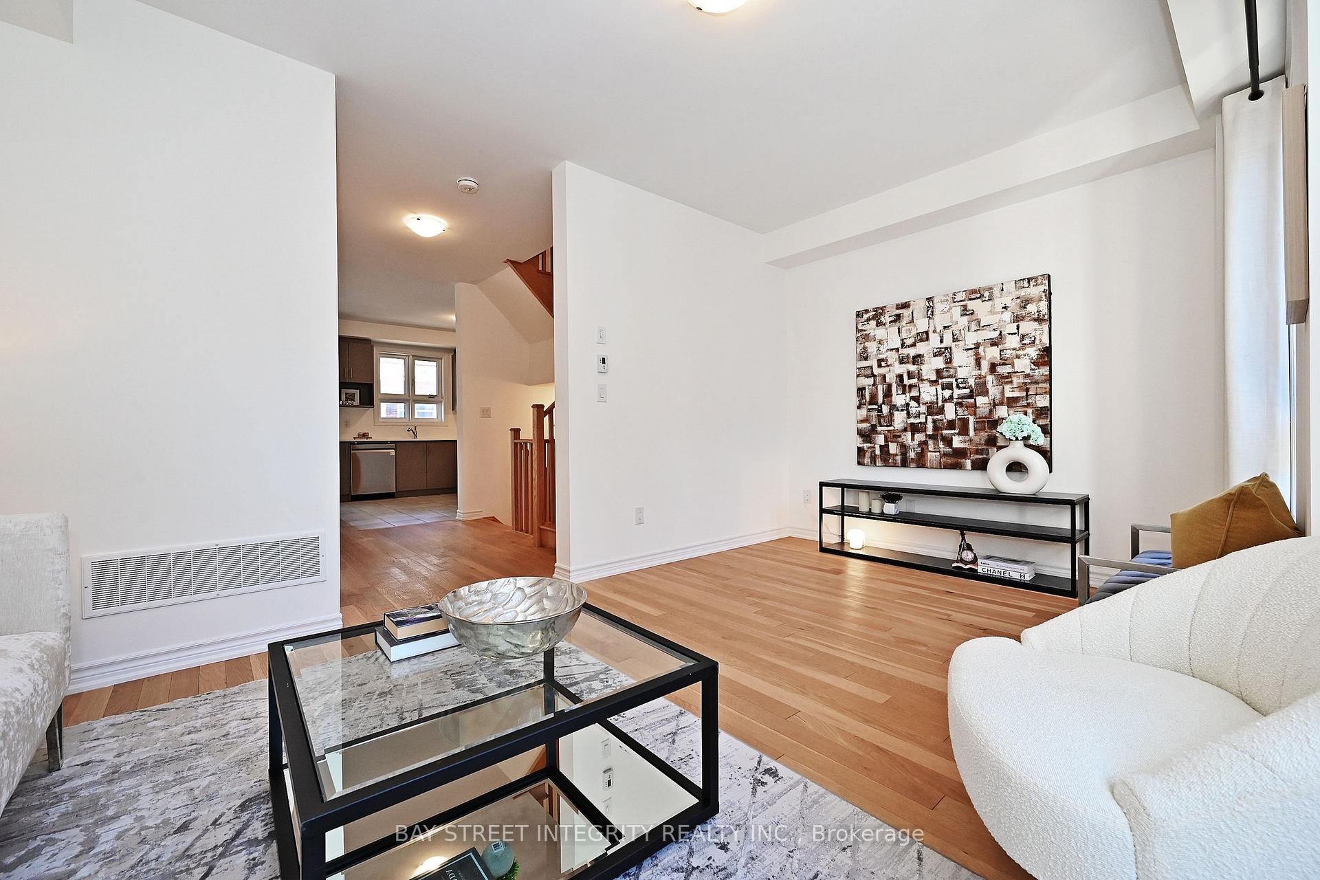 Photo 5 of 73 Imperial College Lane, Markham, Wismer — HOMEH