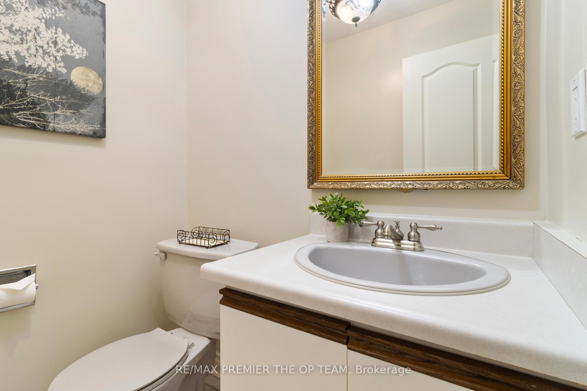 Photo 2 of 531 Forest Drive, Vaughan, West Woodbridge — HOMEH