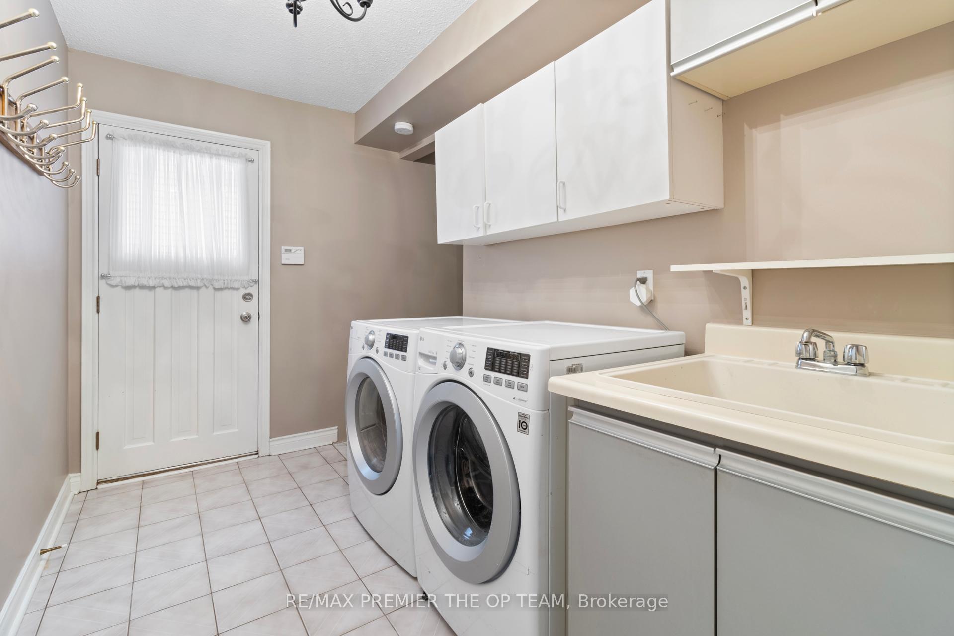 Photo 30 of 531 Forest Drive, Vaughan, West Woodbridge — HOMEH