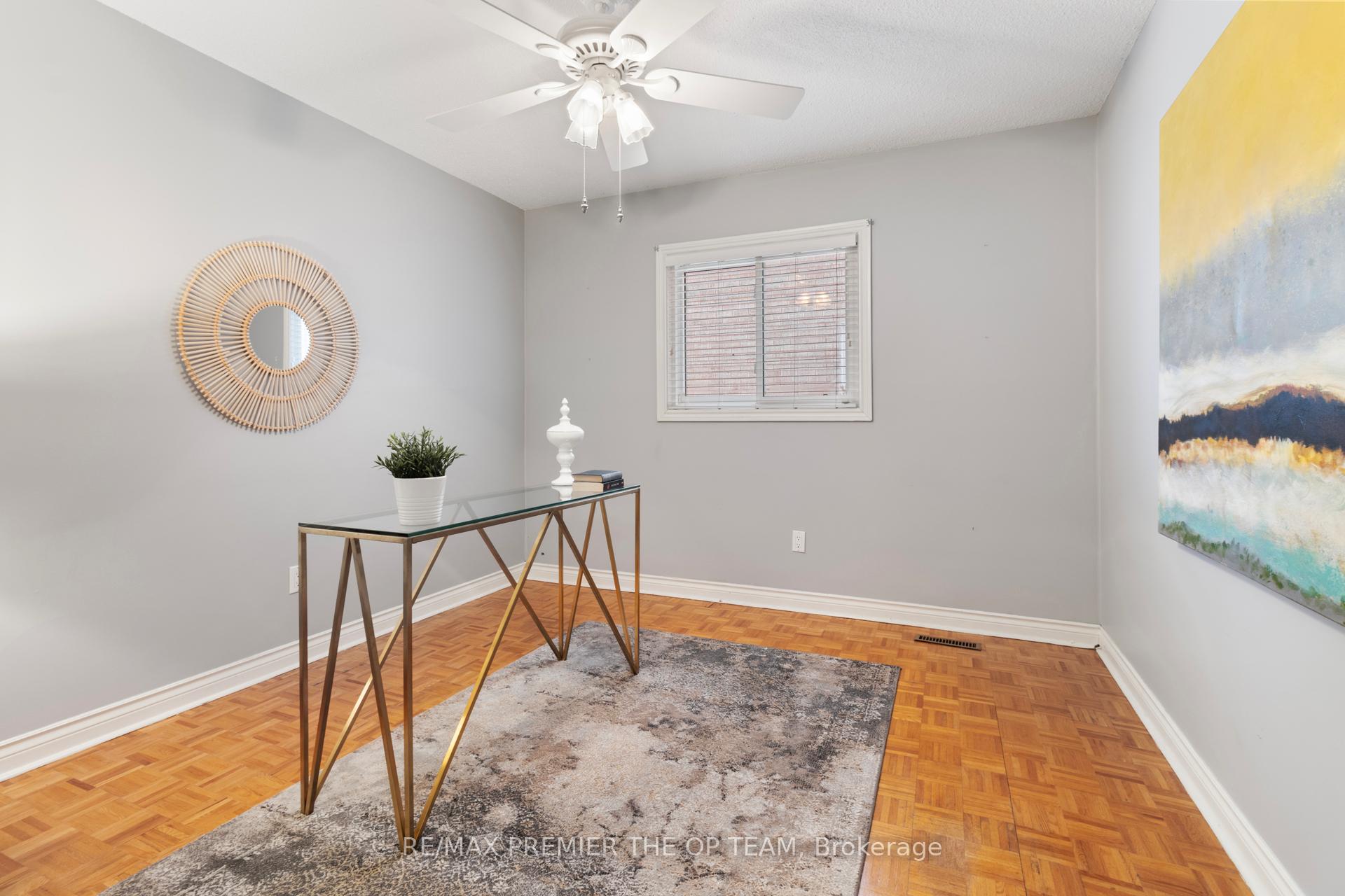 Photo 6 of 531 Forest Drive, Vaughan, West Woodbridge — HOMEH