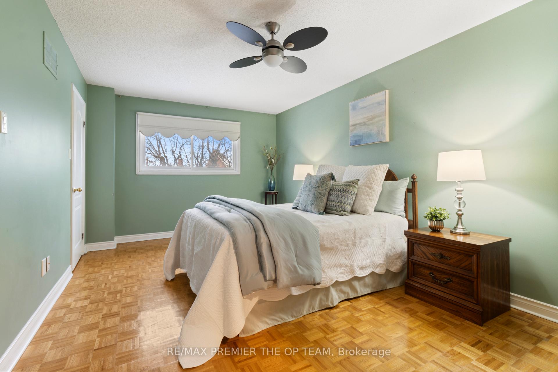 Photo 27 of 531 Forest Drive, Vaughan, West Woodbridge — HOMEH