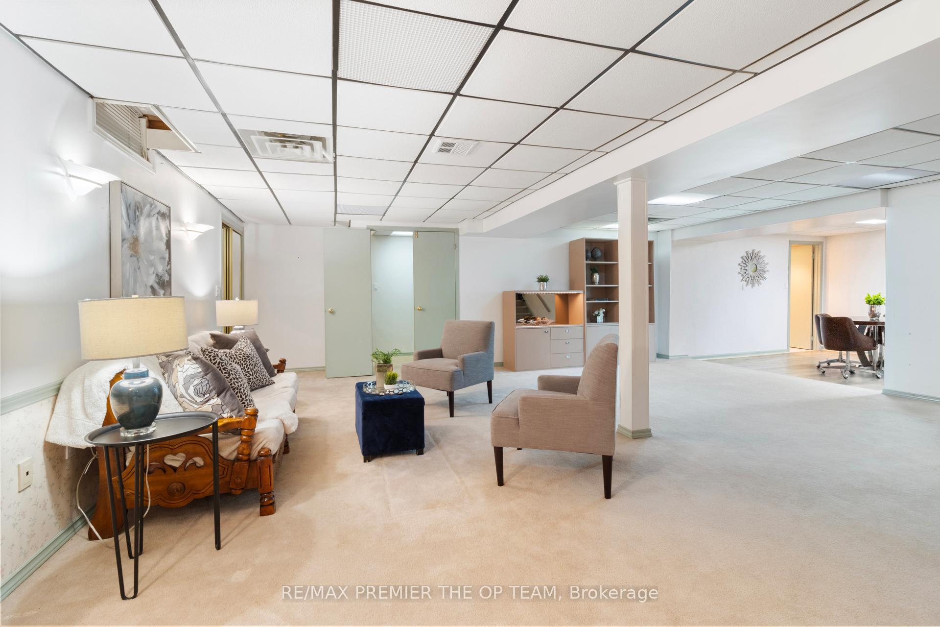 Photo 40 of 531 Forest Drive, Vaughan, West Woodbridge — HOMEH