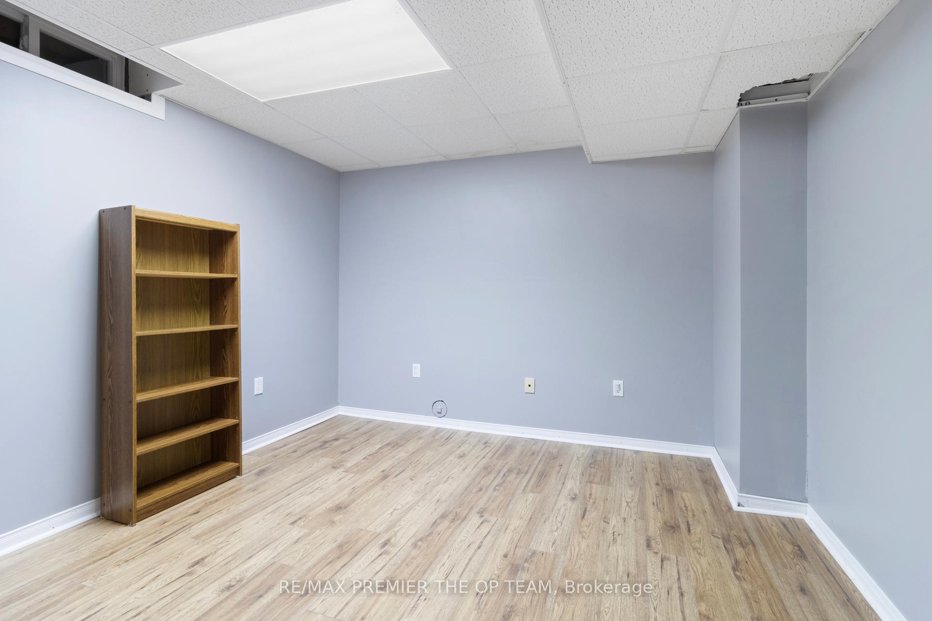 Photo 45 of 531 Forest Drive, Vaughan, West Woodbridge — HOMEH