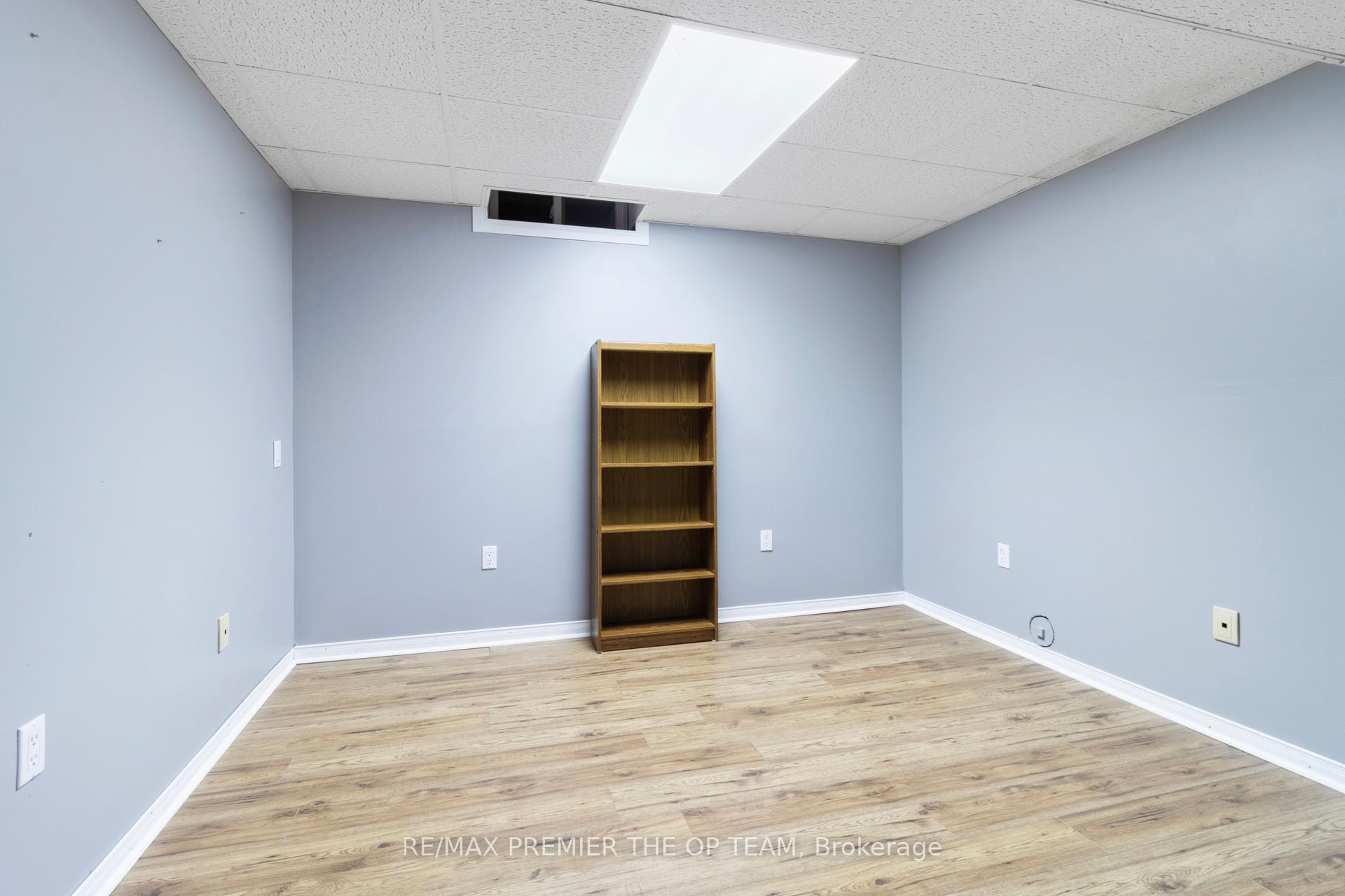Photo 43 of 531 Forest Drive, Vaughan, West Woodbridge — HOMEH
