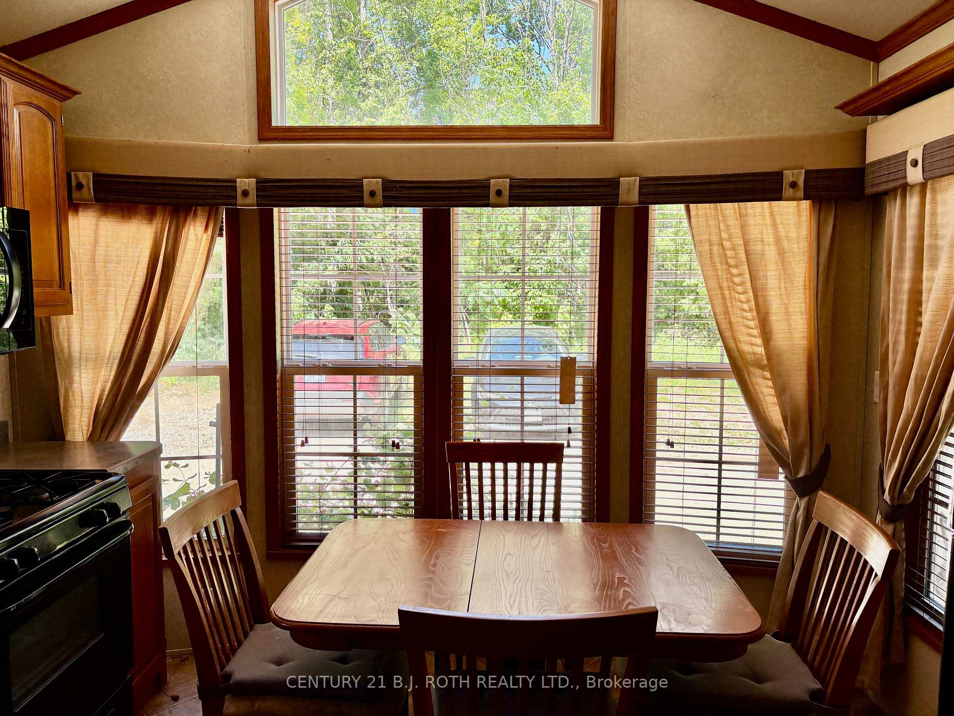 Photo 9 of Unit 48, 6047 89 Highway, New Tecumseth, Alliston — HOMEH