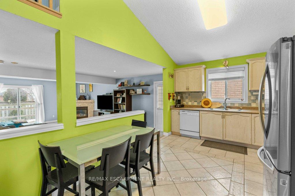 Photo 10 of 9 Bridgette Drive, Hamilton, Jerome — HOMEH