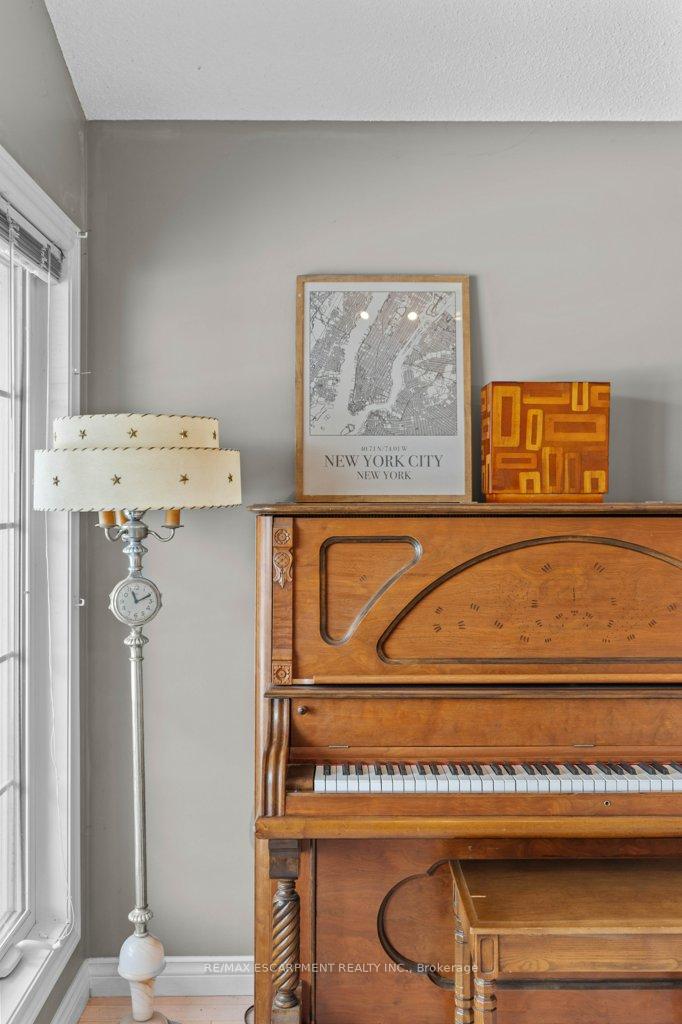 Photo 24 of 9 Bridgette Drive, Hamilton, Jerome — HOMEH