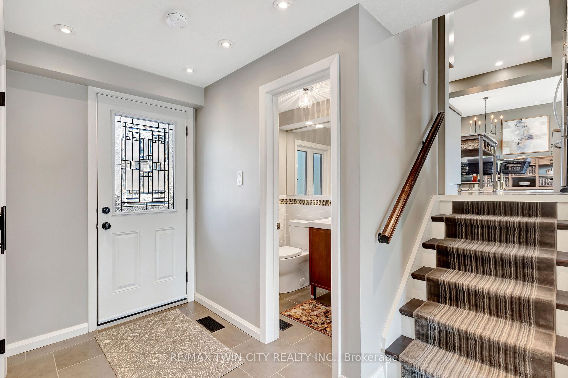 Photo 29 of 12 Farmbrook Place, Kitchener — HOMEH