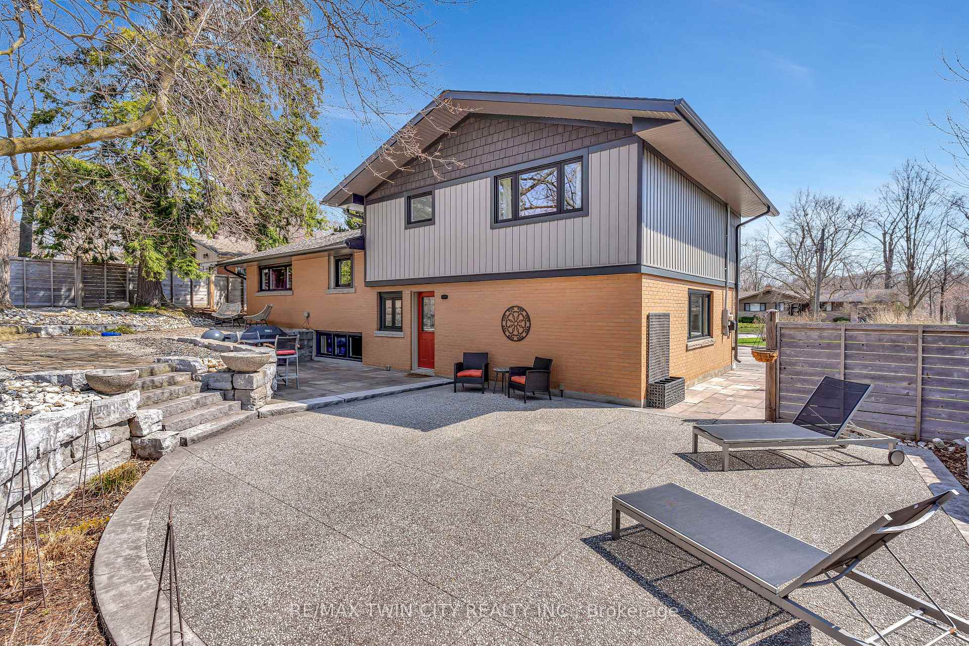 Photo 31 of 12 Farmbrook Place, Kitchener — HOMEH