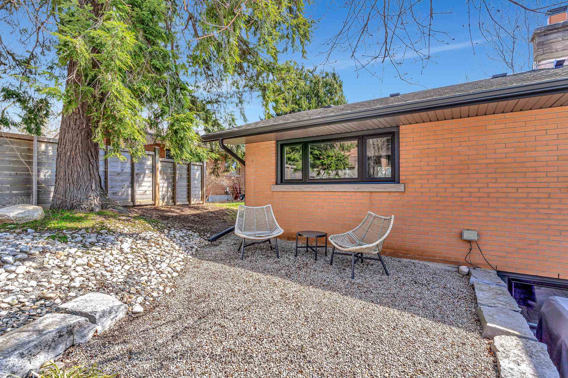 Photo 39 of 12 Farmbrook Place, Kitchener — HOMEH