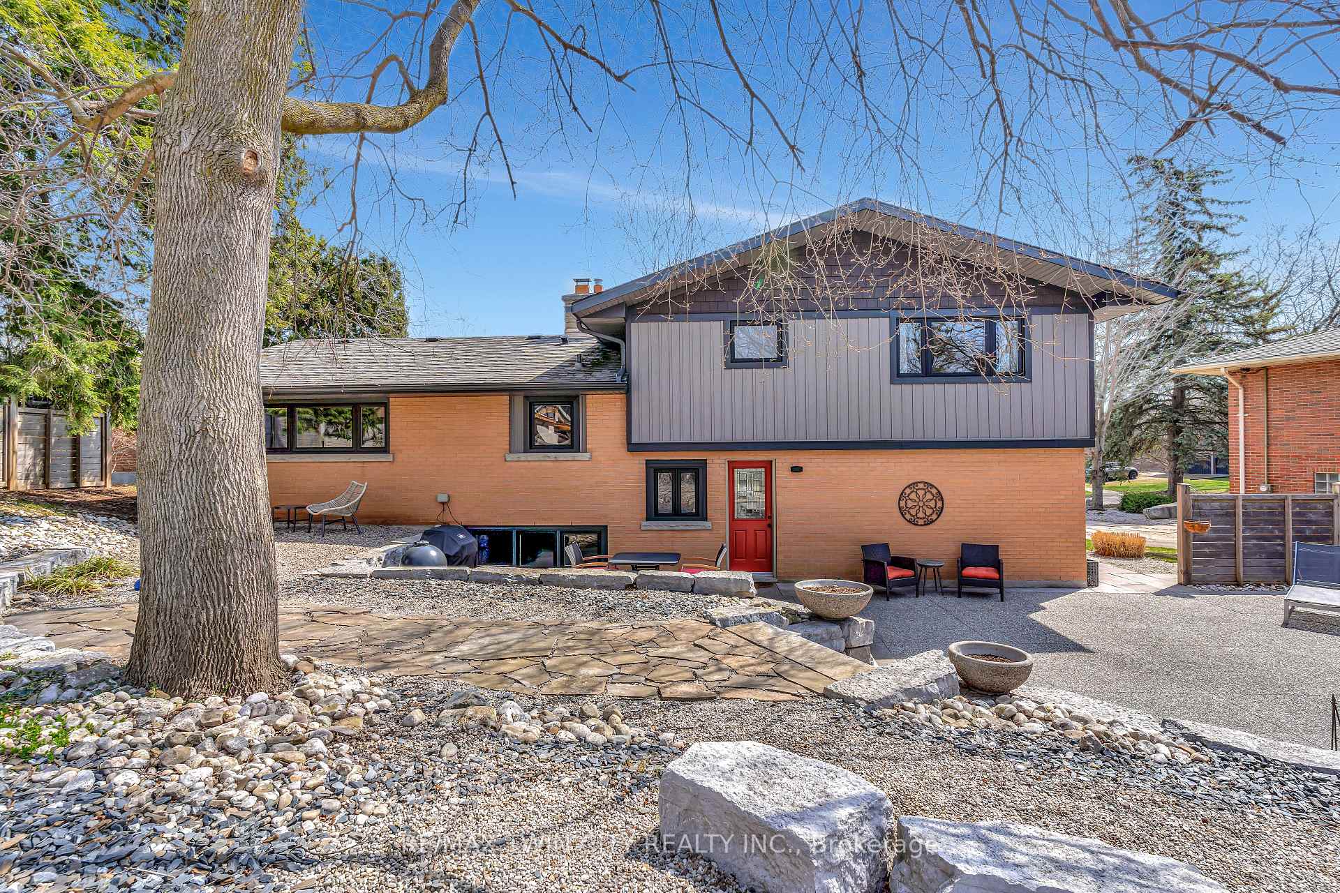 Photo 41 of 12 Farmbrook Place, Kitchener — HOMEH