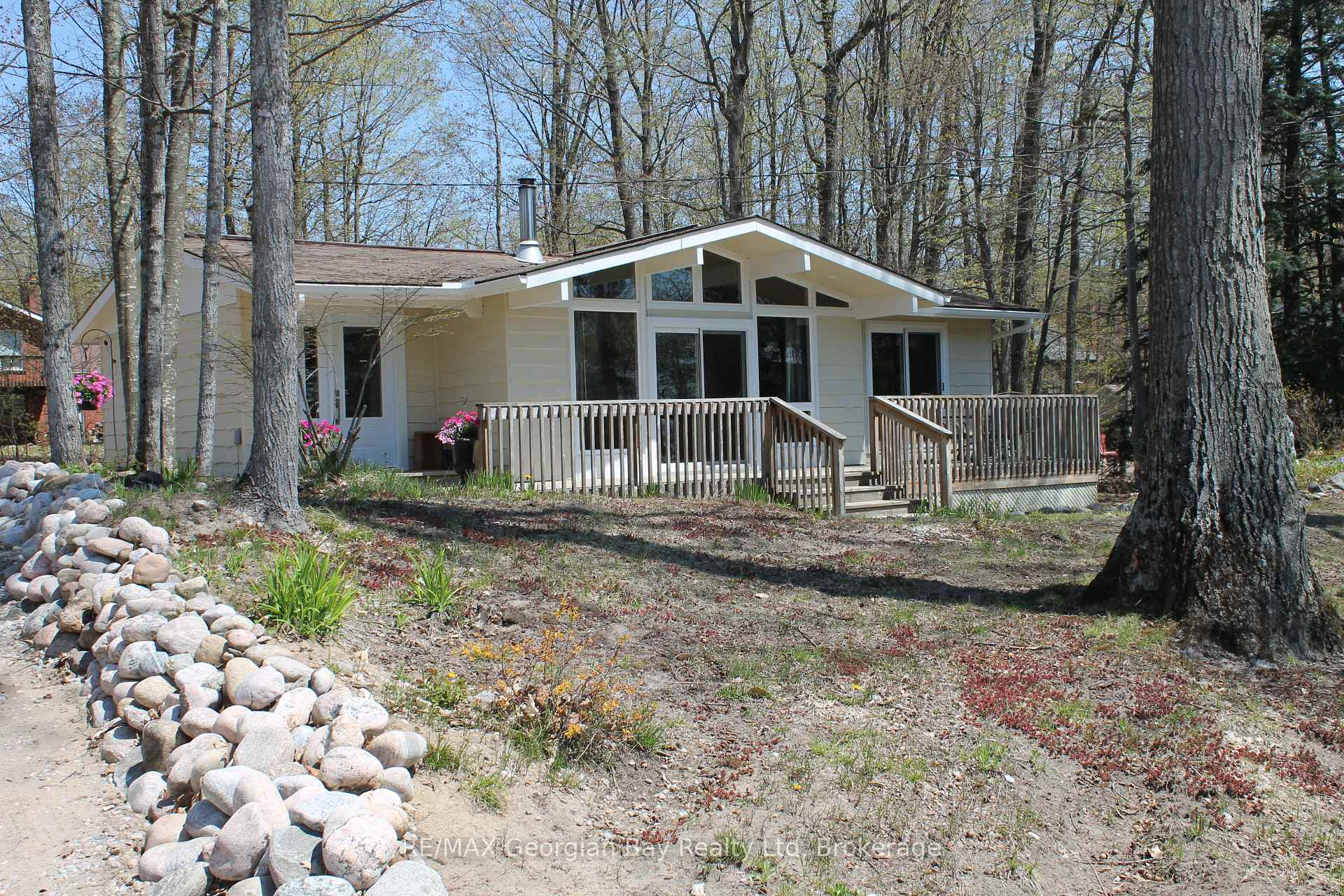 Photo 1 of 1169 Tiny Beaches Road N, Tiny, Rural Tiny — HOMEH