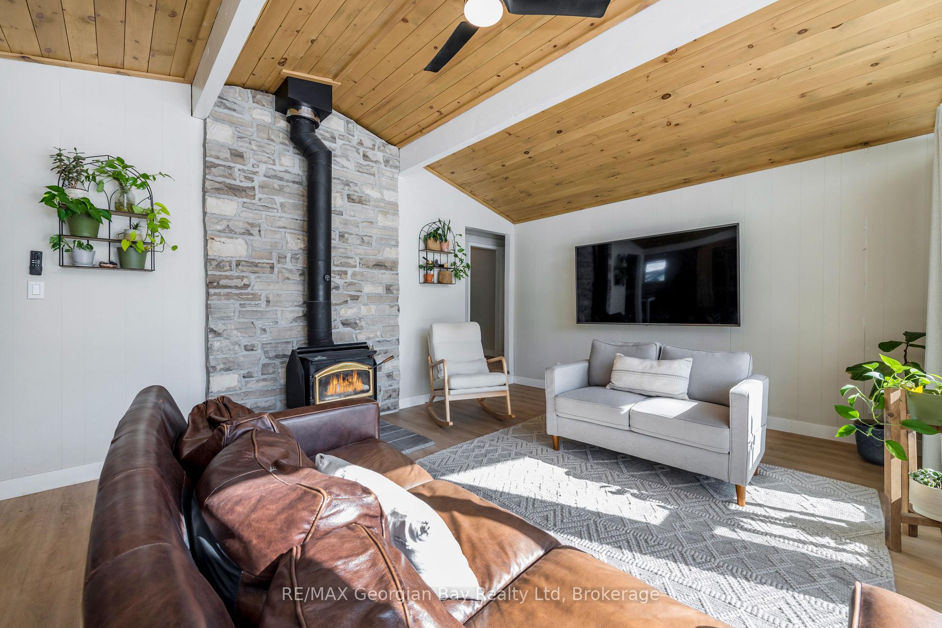 Photo 14 of 1169 Tiny Beaches Road N, Tiny, Rural Tiny — HOMEH