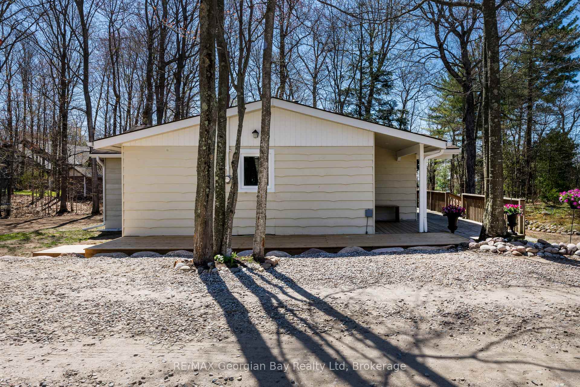 Photo 33 of 1169 Tiny Beaches Road N, Tiny, Rural Tiny — HOMEH