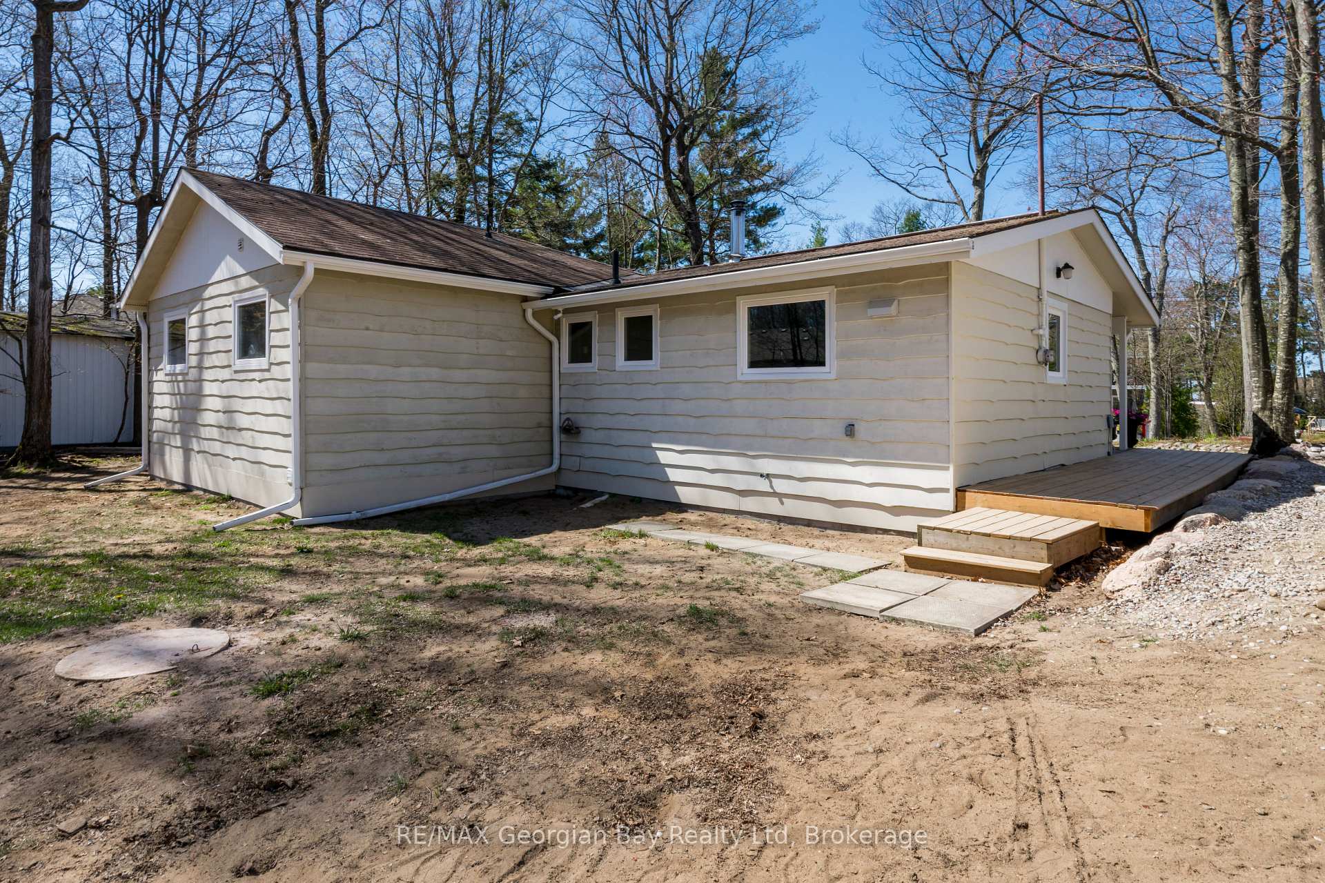 Photo 20 of 1169 Tiny Beaches Road N, Tiny, Rural Tiny — HOMEH